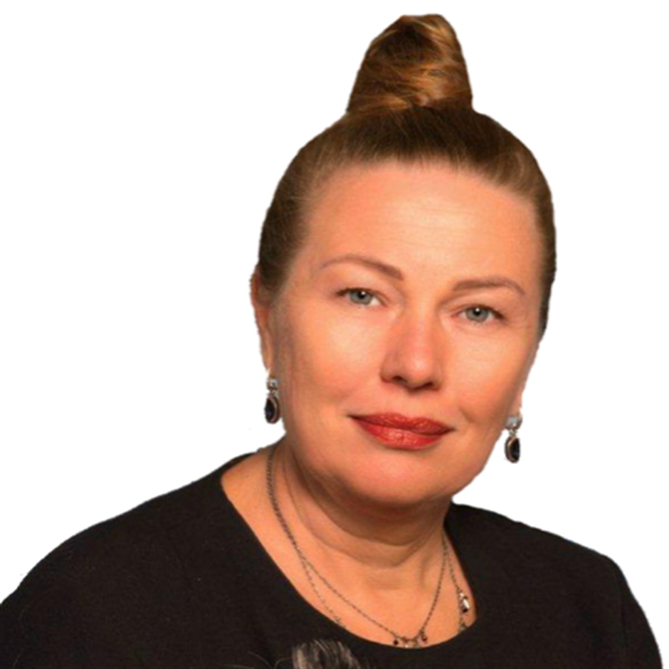 NADIA FARYNA