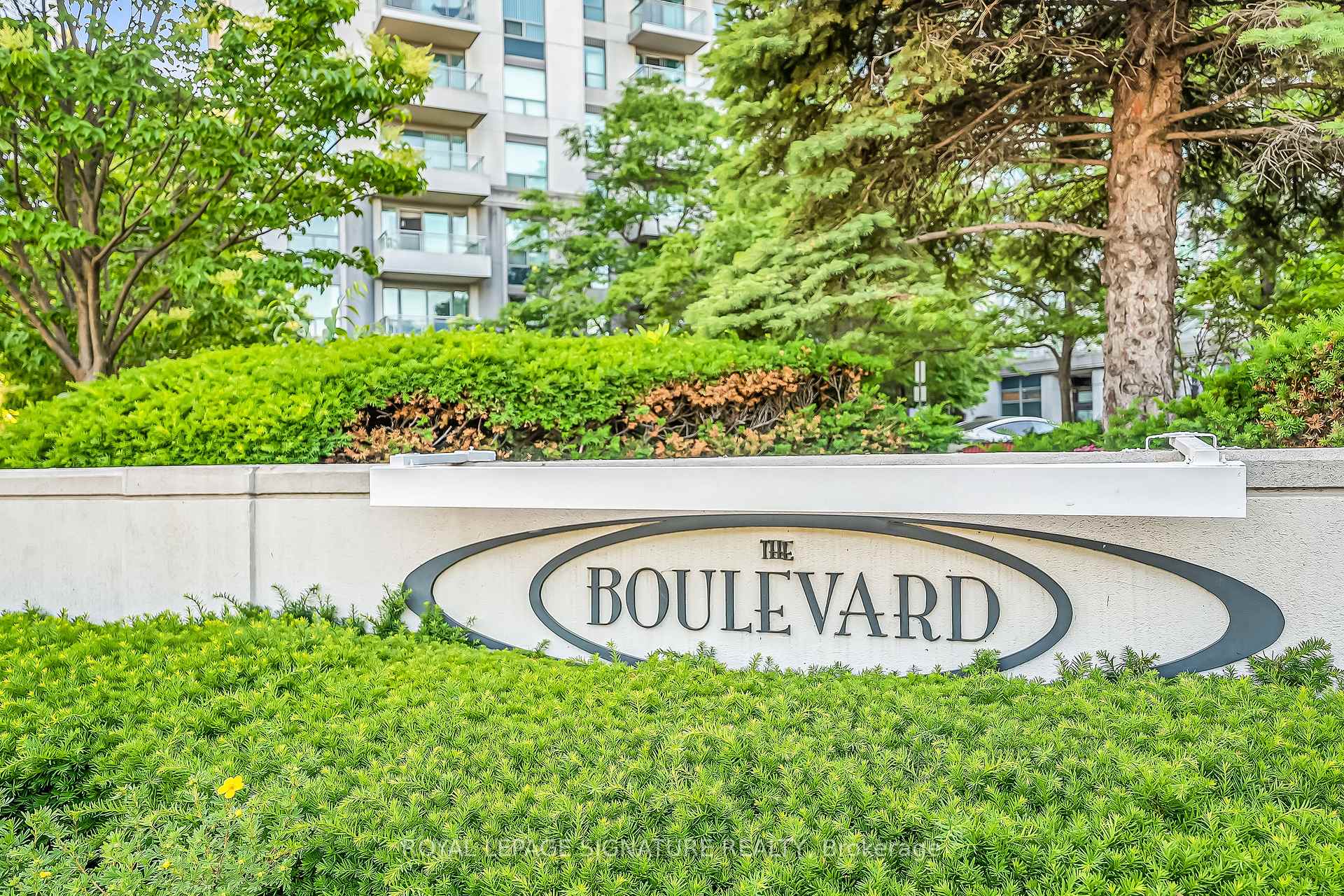 802 – 188 Doris Avenue