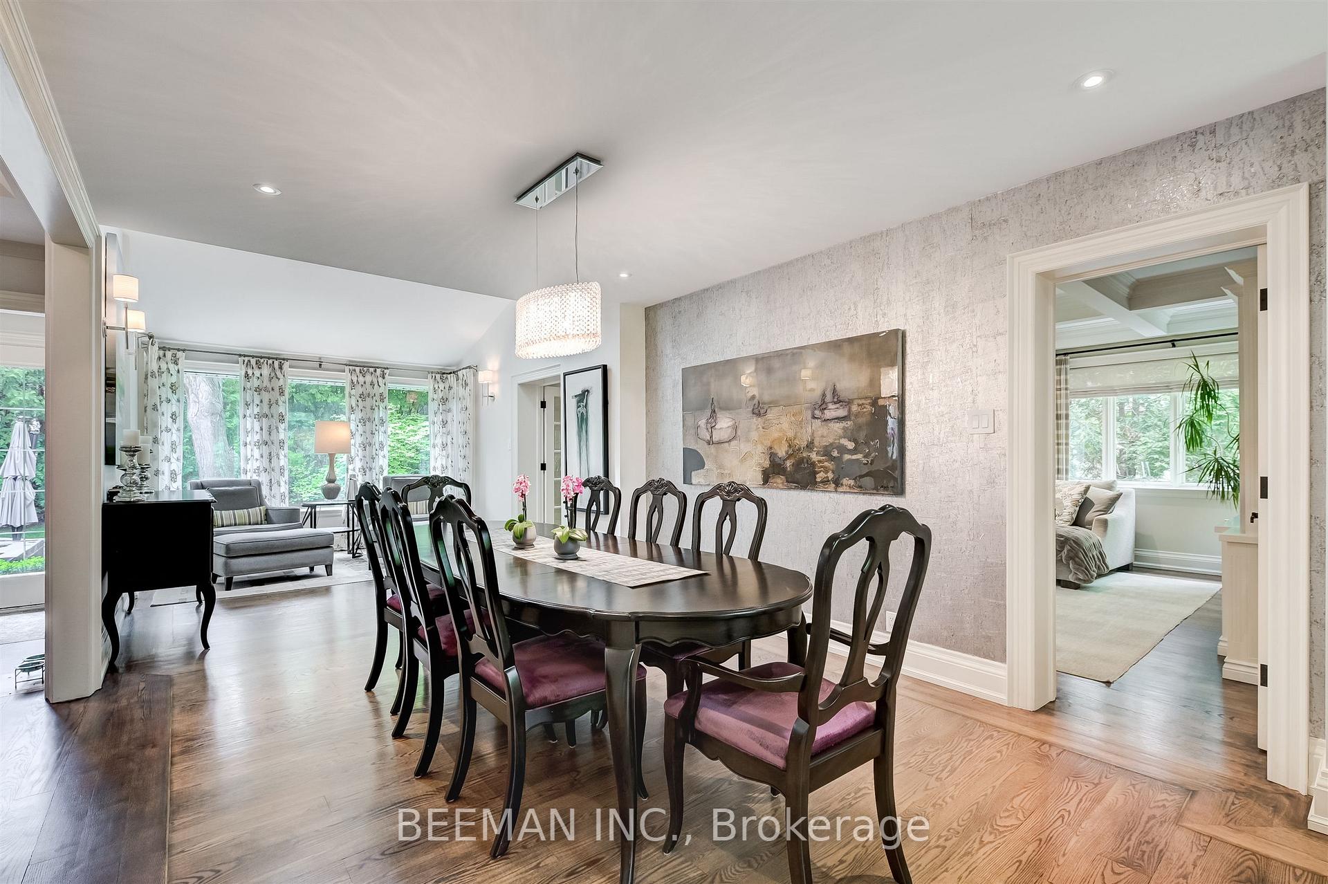 26 Farrington Drive, Toronto - Image 2