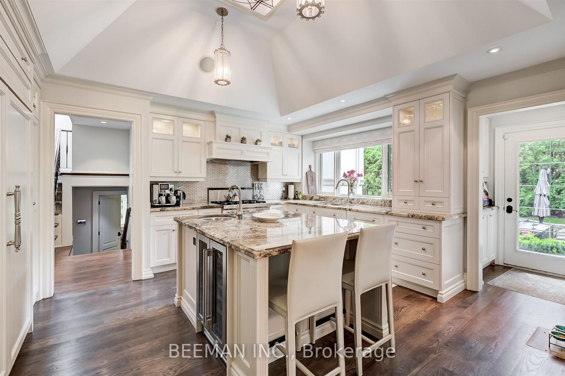 26 Farrington Drive, Toronto - Image 4