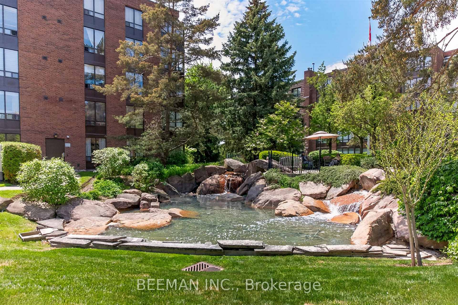 245 The Donway N/A W, Toronto - Image 4
