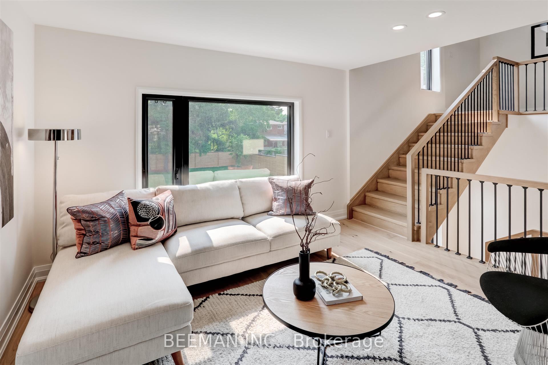 188 Wilfred Avenue, Toronto - Image 2