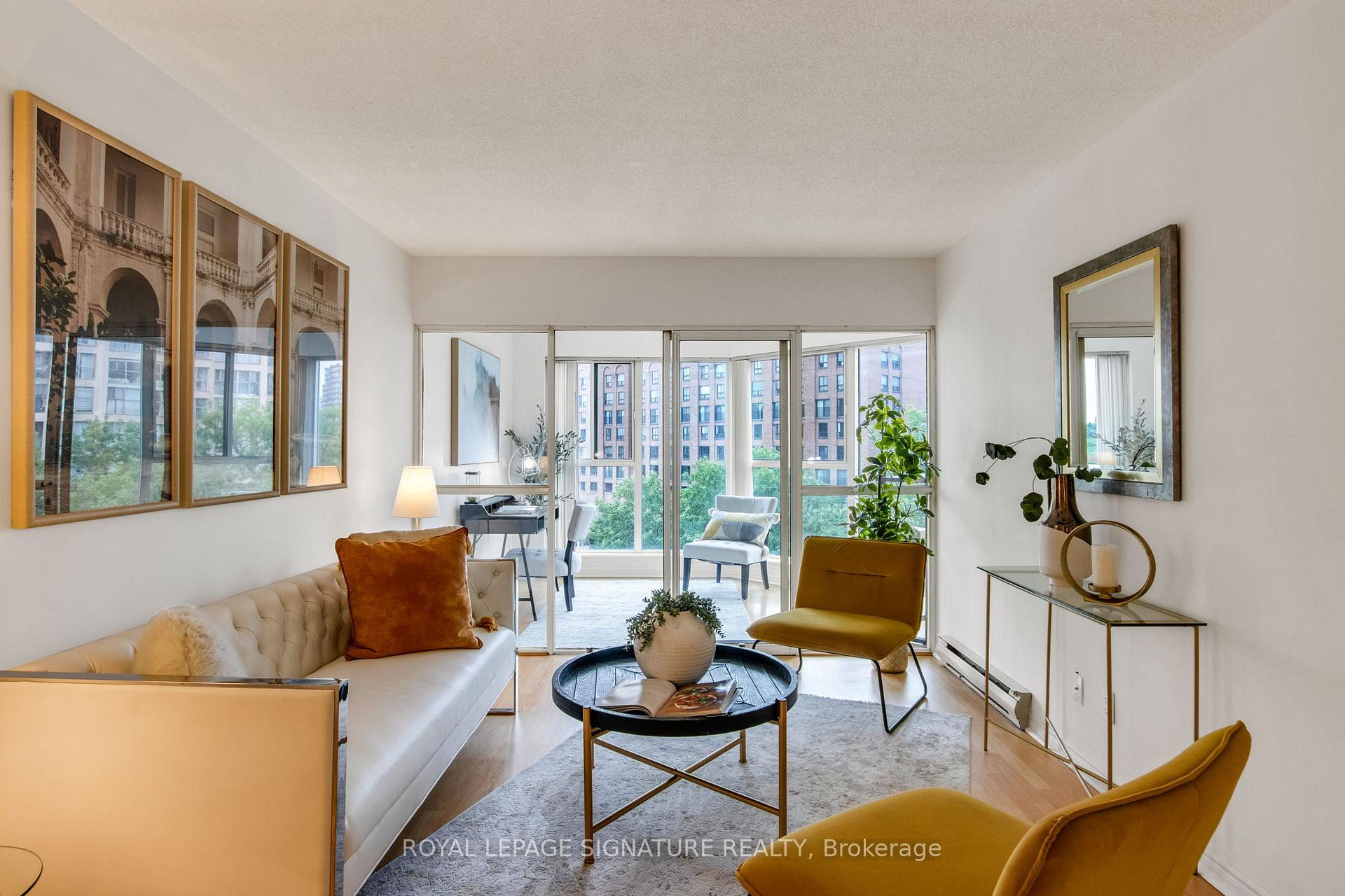 525 – 222 The Esplanade N/A