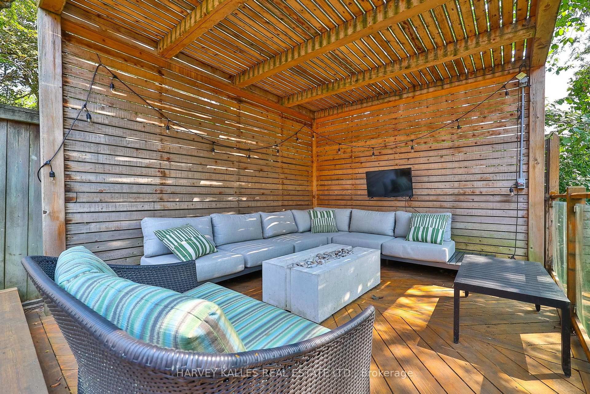 Property photo 38