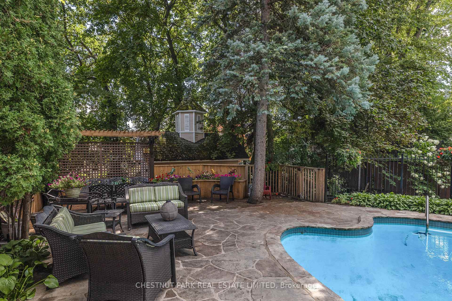 Property photo 31