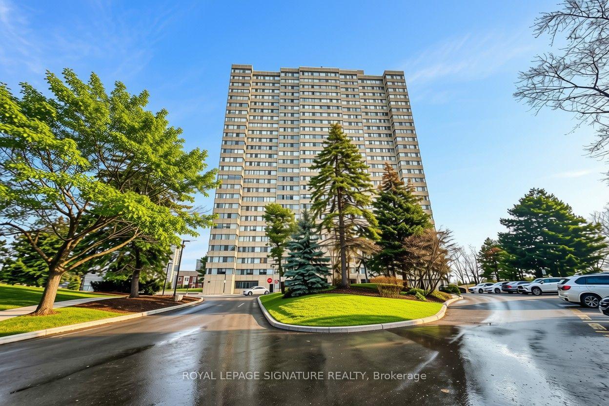 902 – 133 Torresdale Avenue
