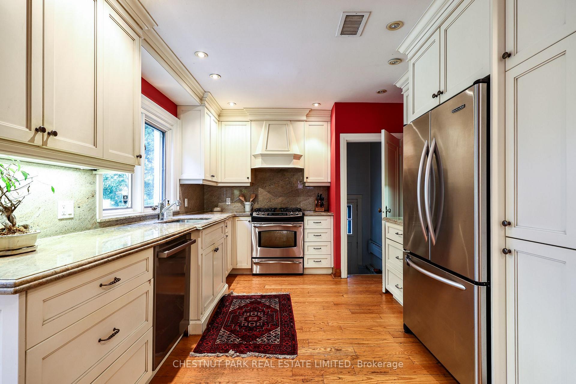 Property photo 24