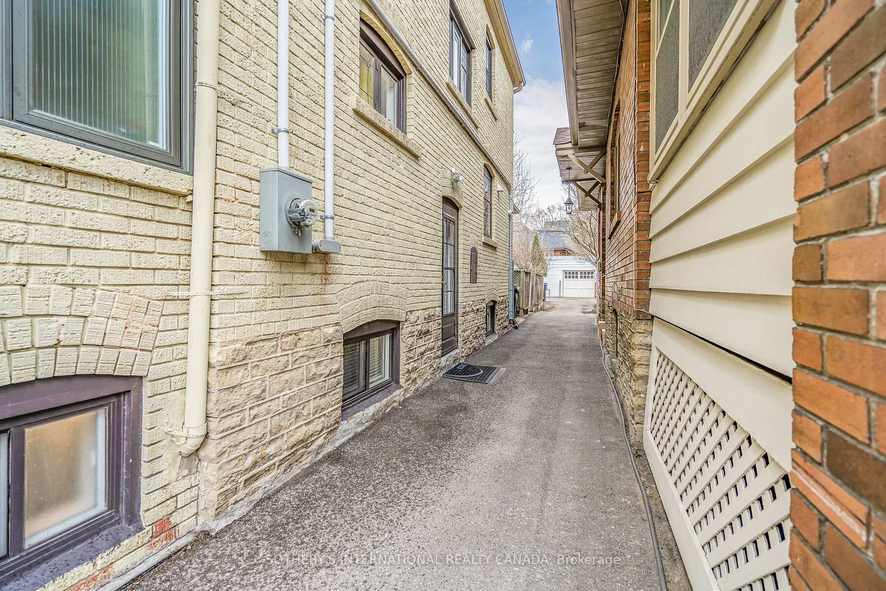 Property photo 37