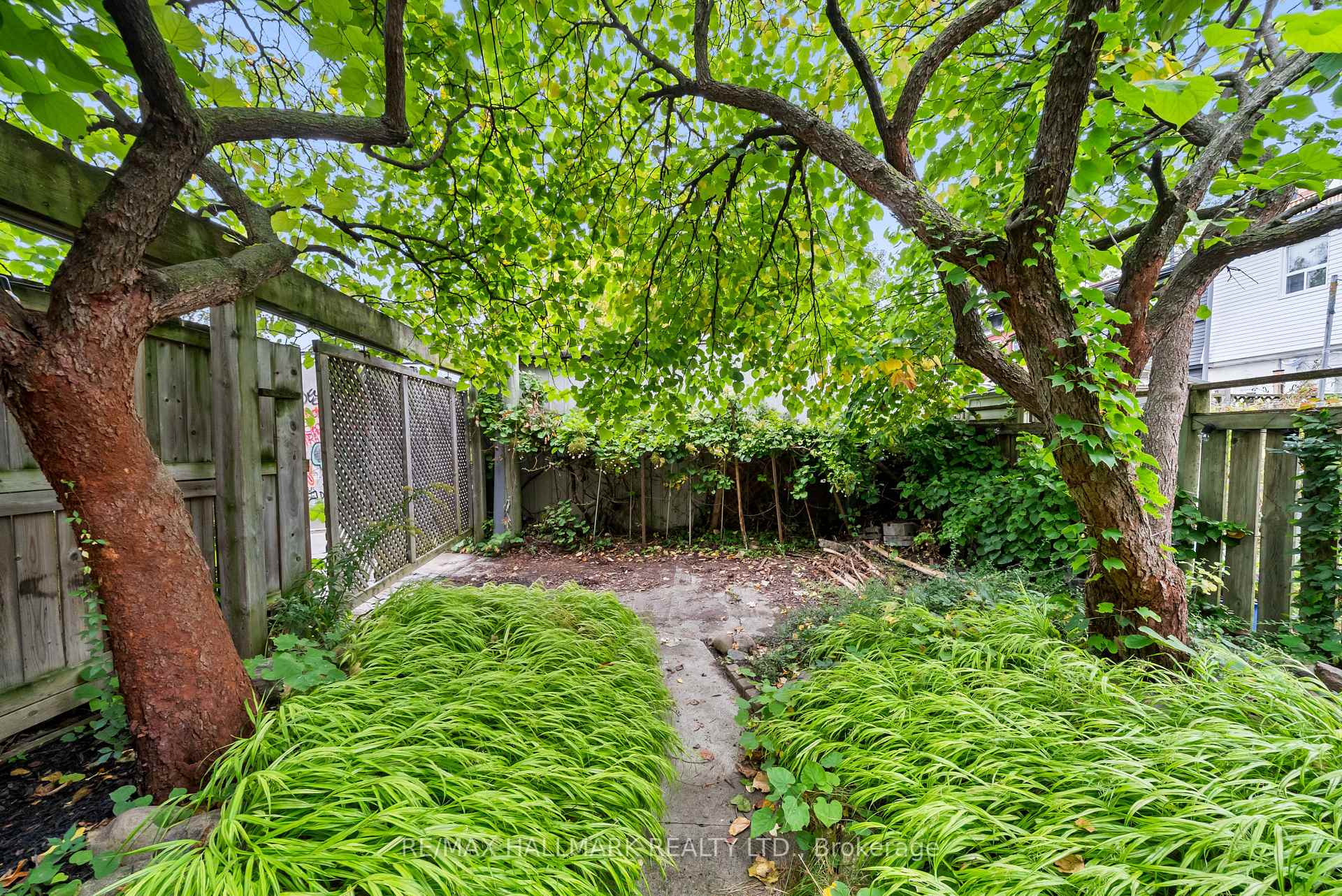 Property photo 40