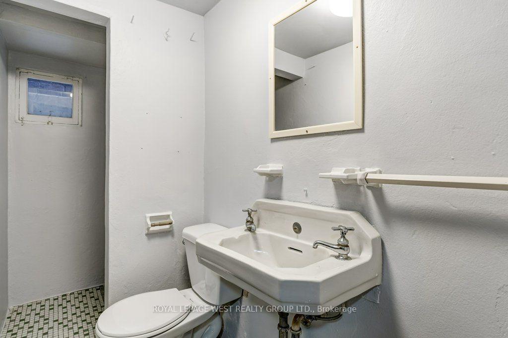 Property photo 32