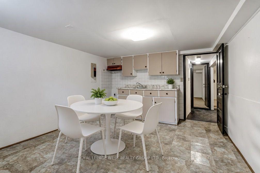 Property photo 34