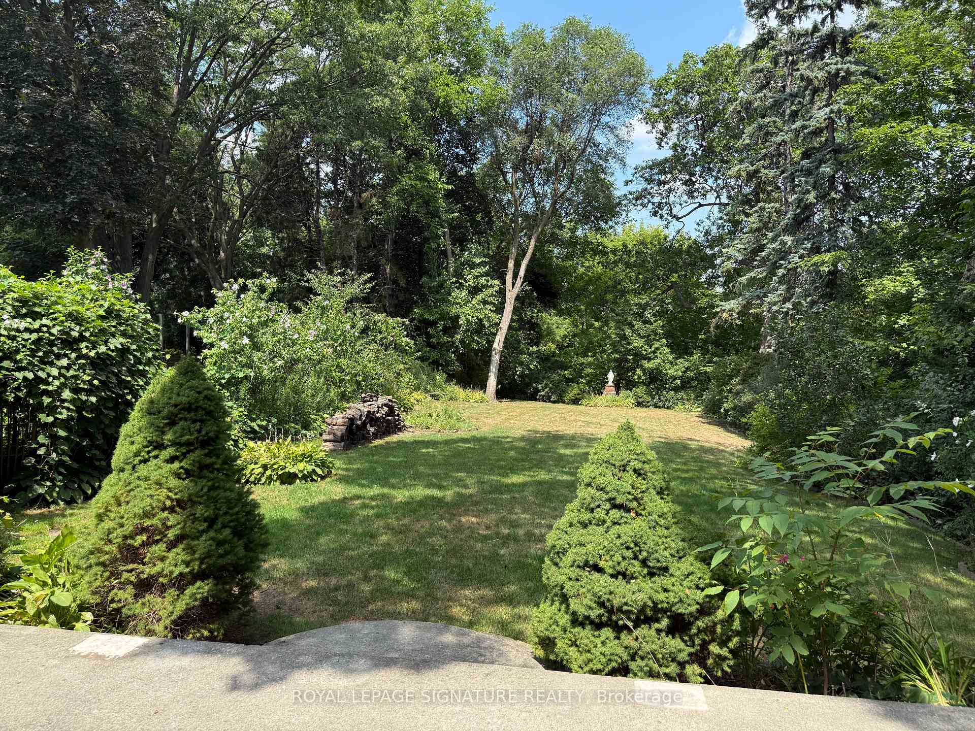 Property photo 32