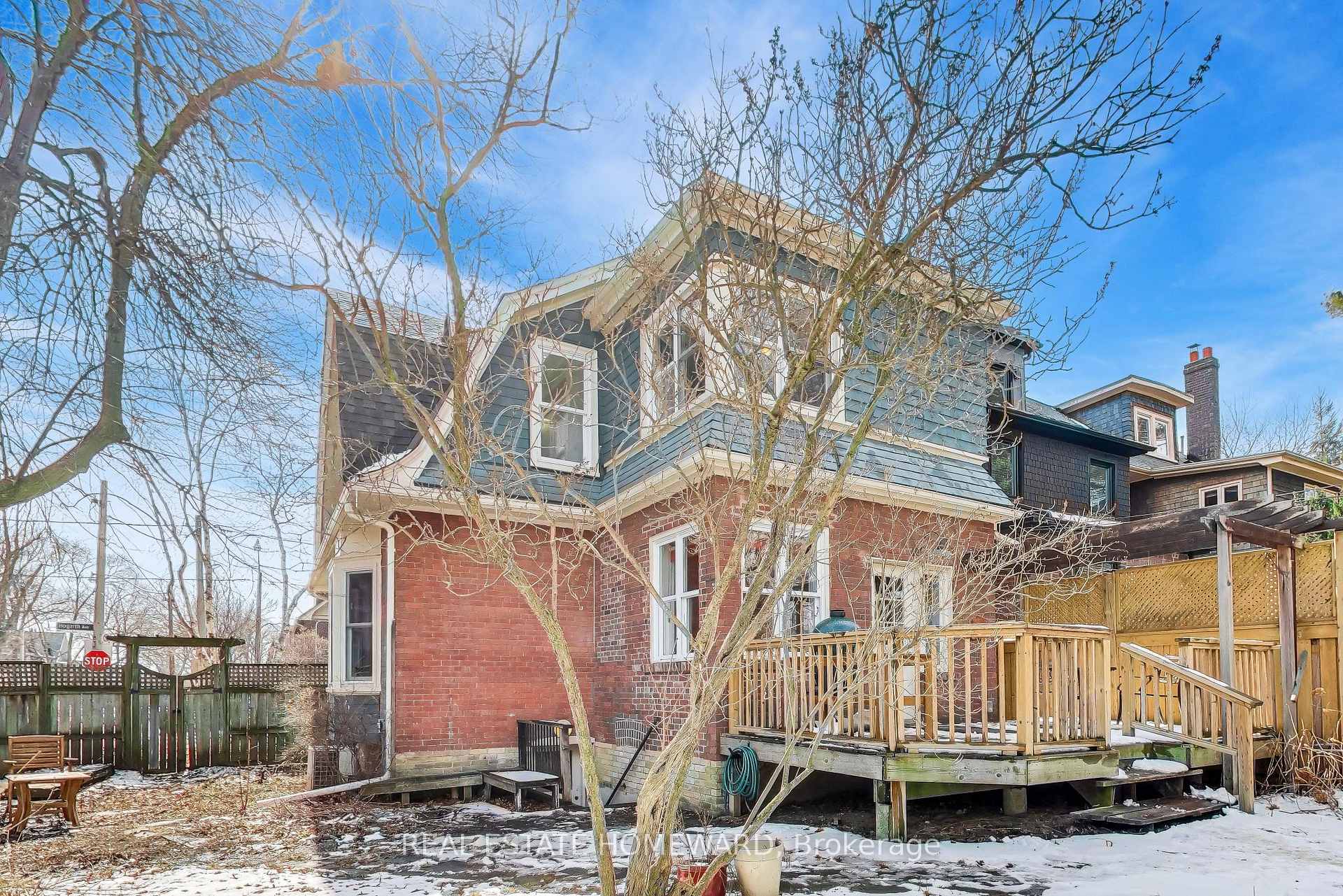 Property photo 32