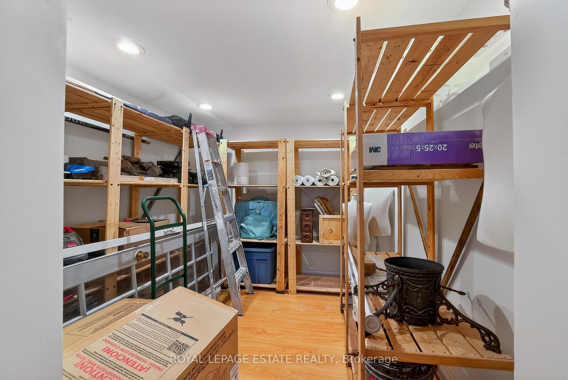 Property photo 37