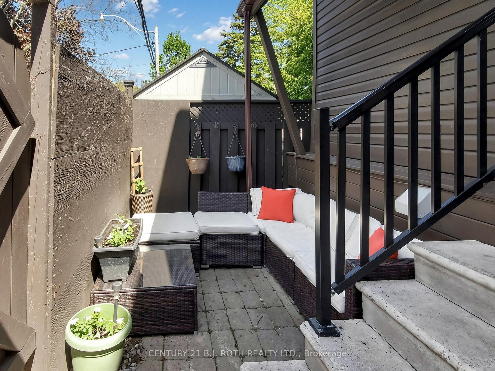 Property photo 32