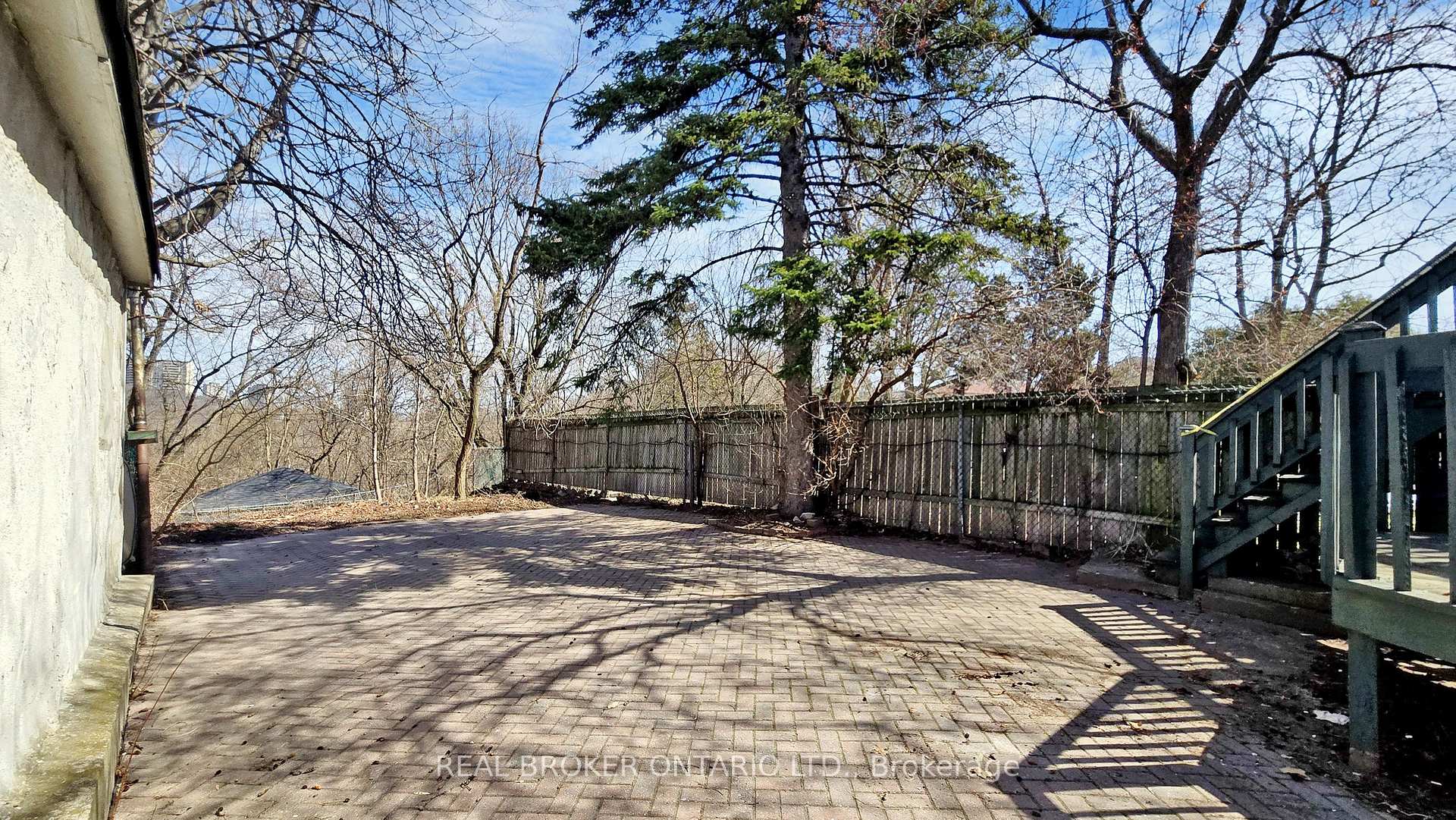 Property photo 24