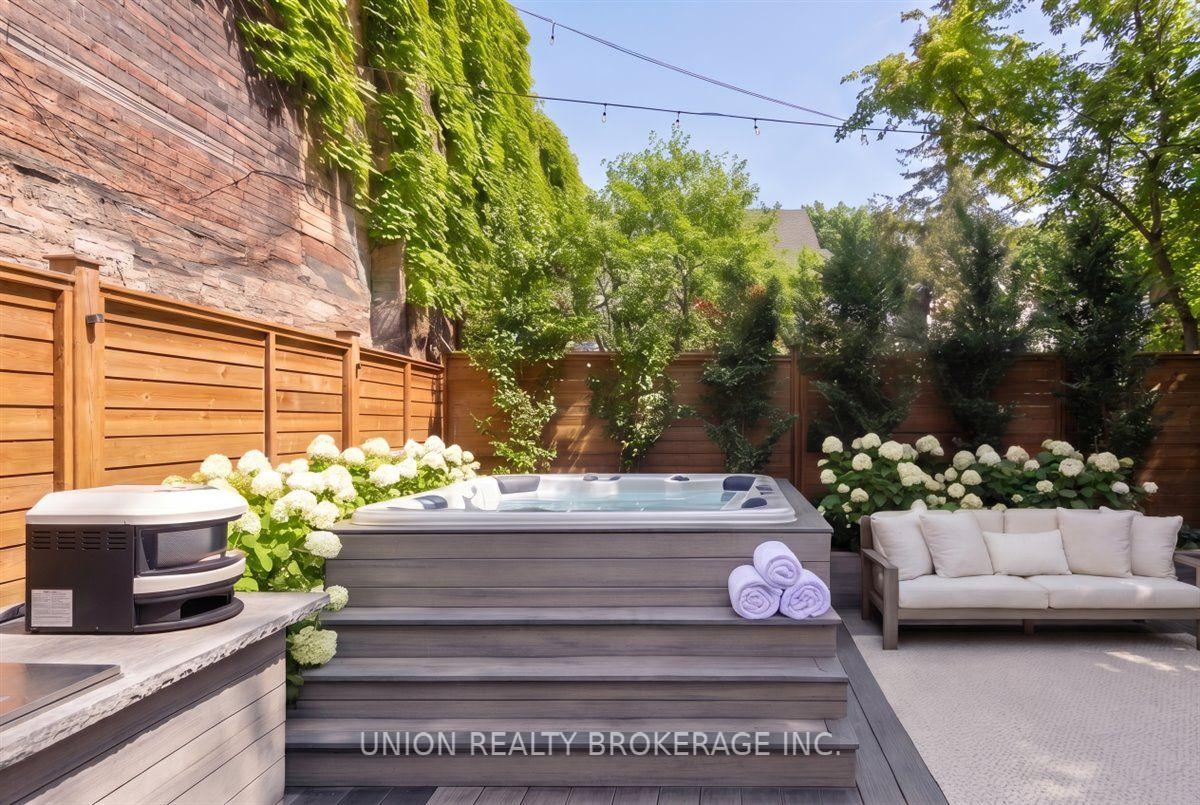 Property photo 32