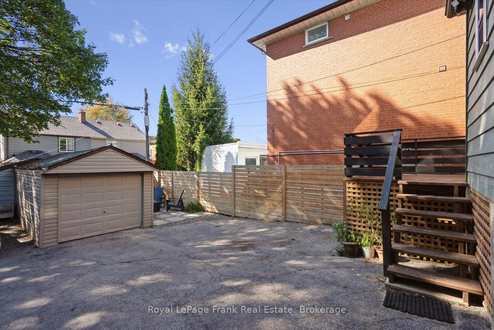 Property photo 32