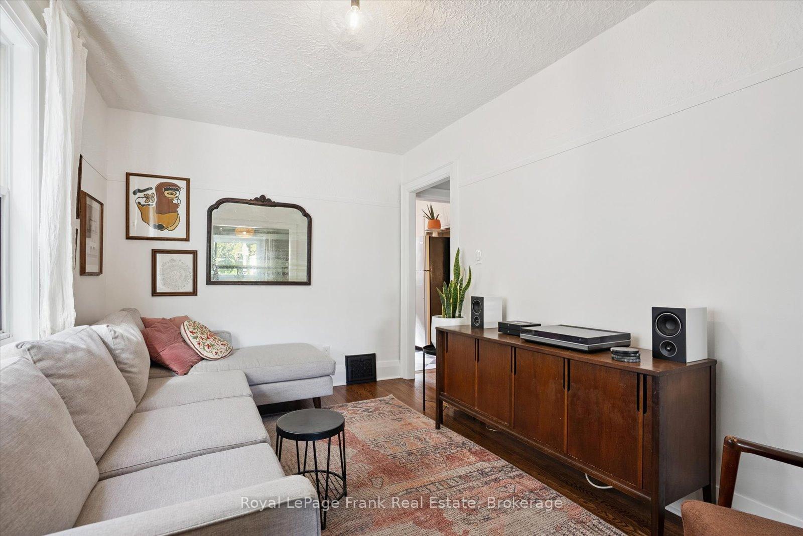Property photo 38