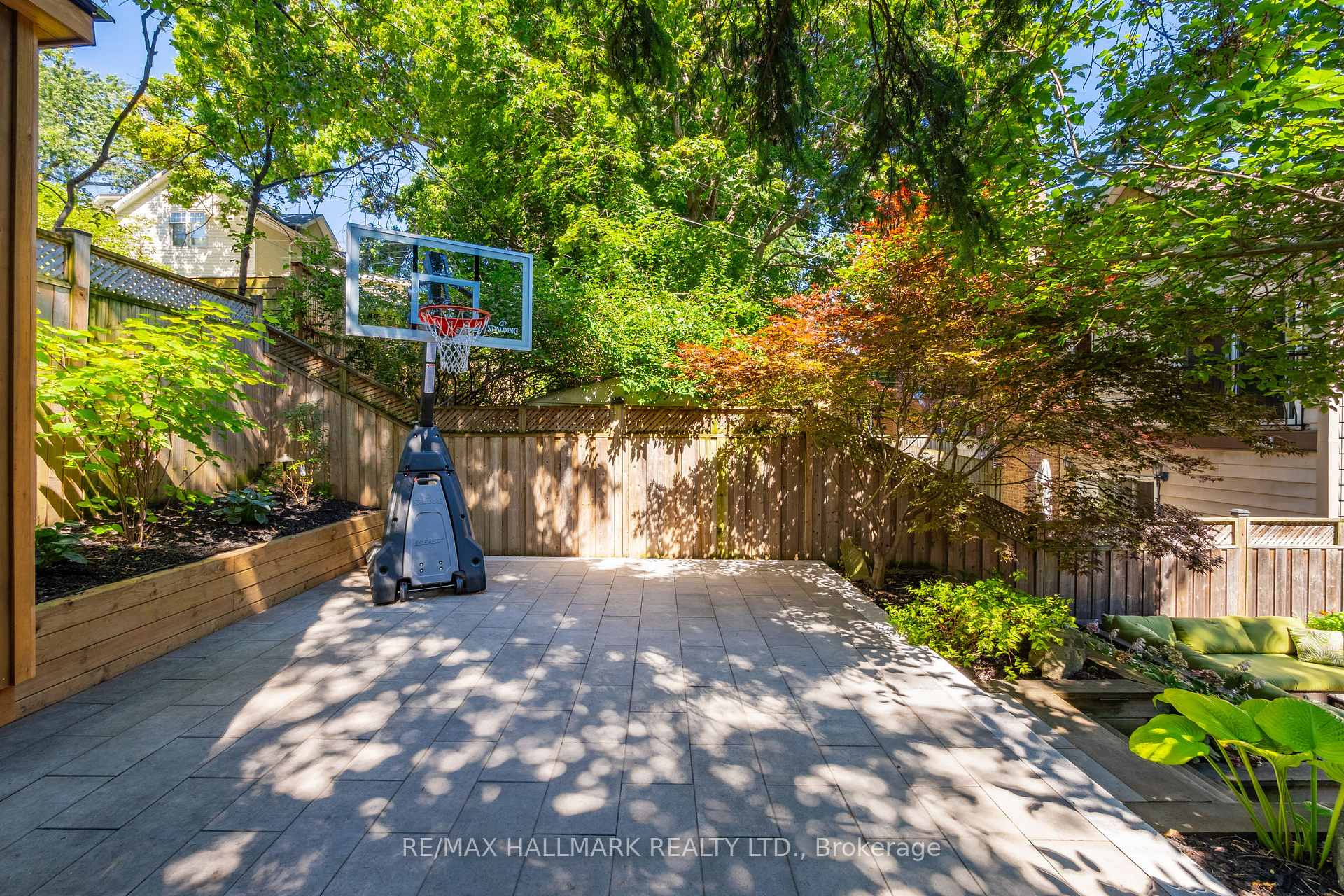 Property photo 44