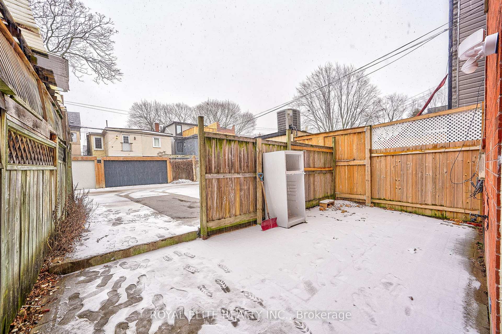 Property photo 23