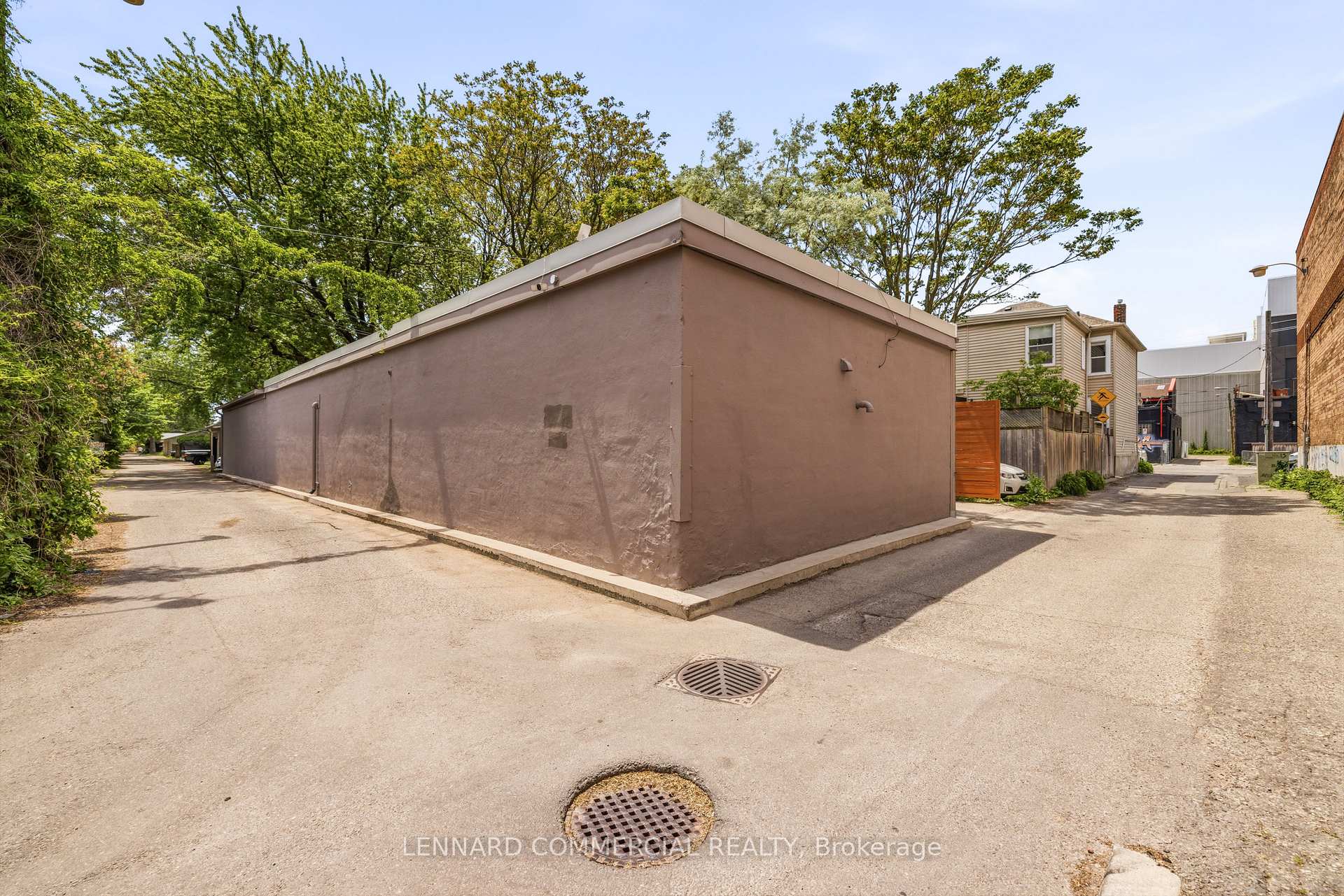 Property photo 32