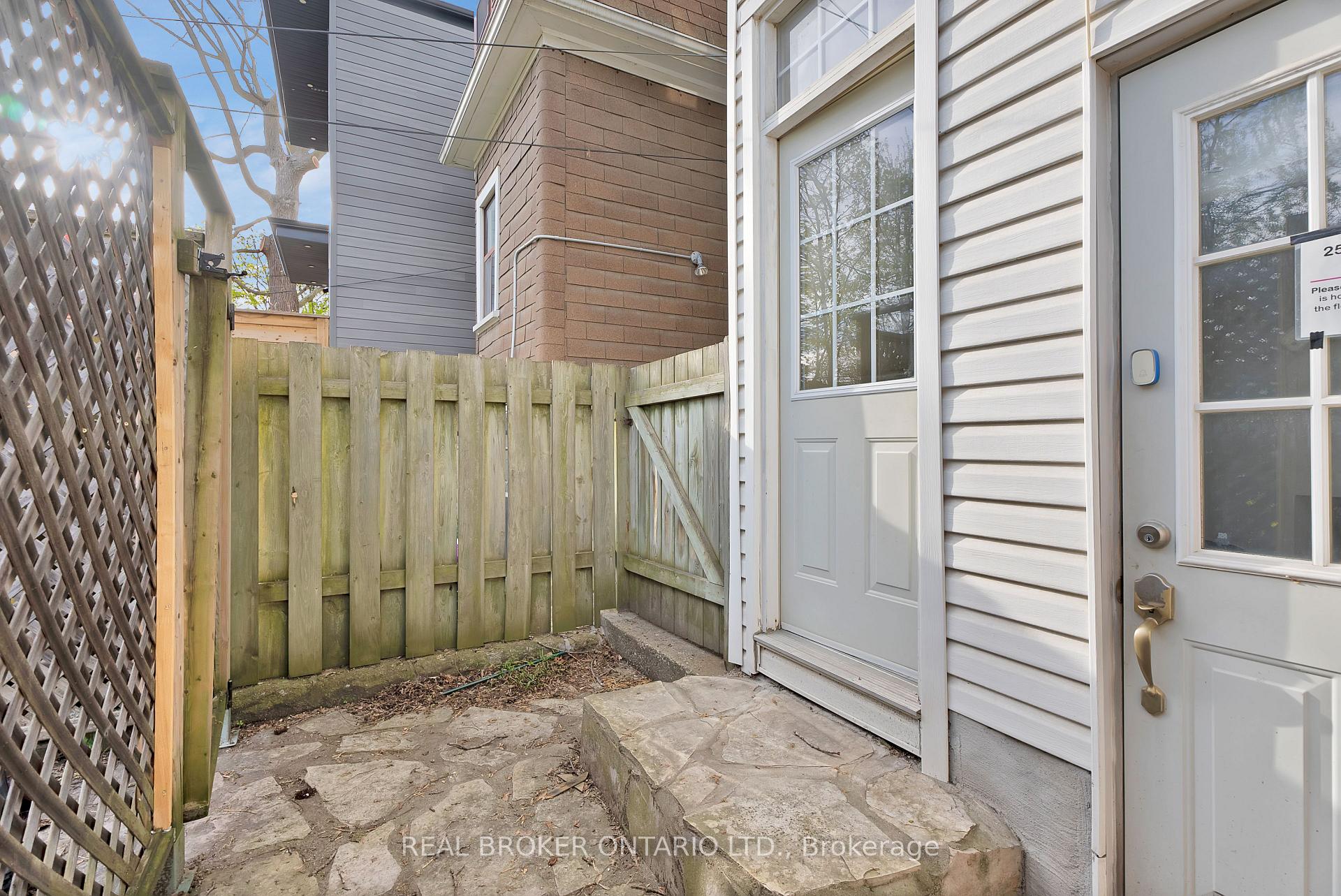 Property photo 40