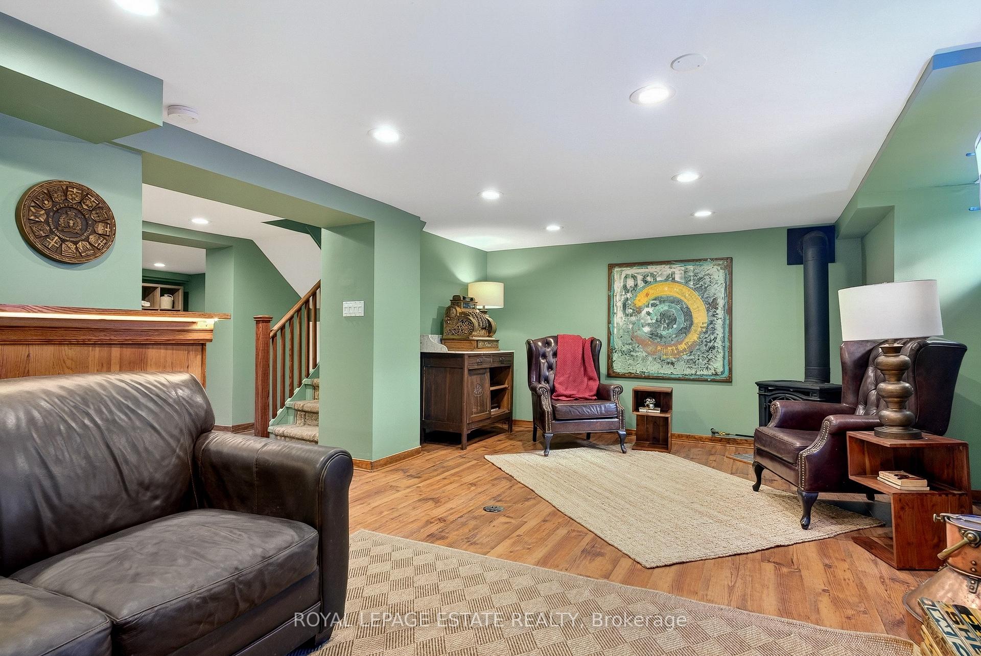Property photo 35