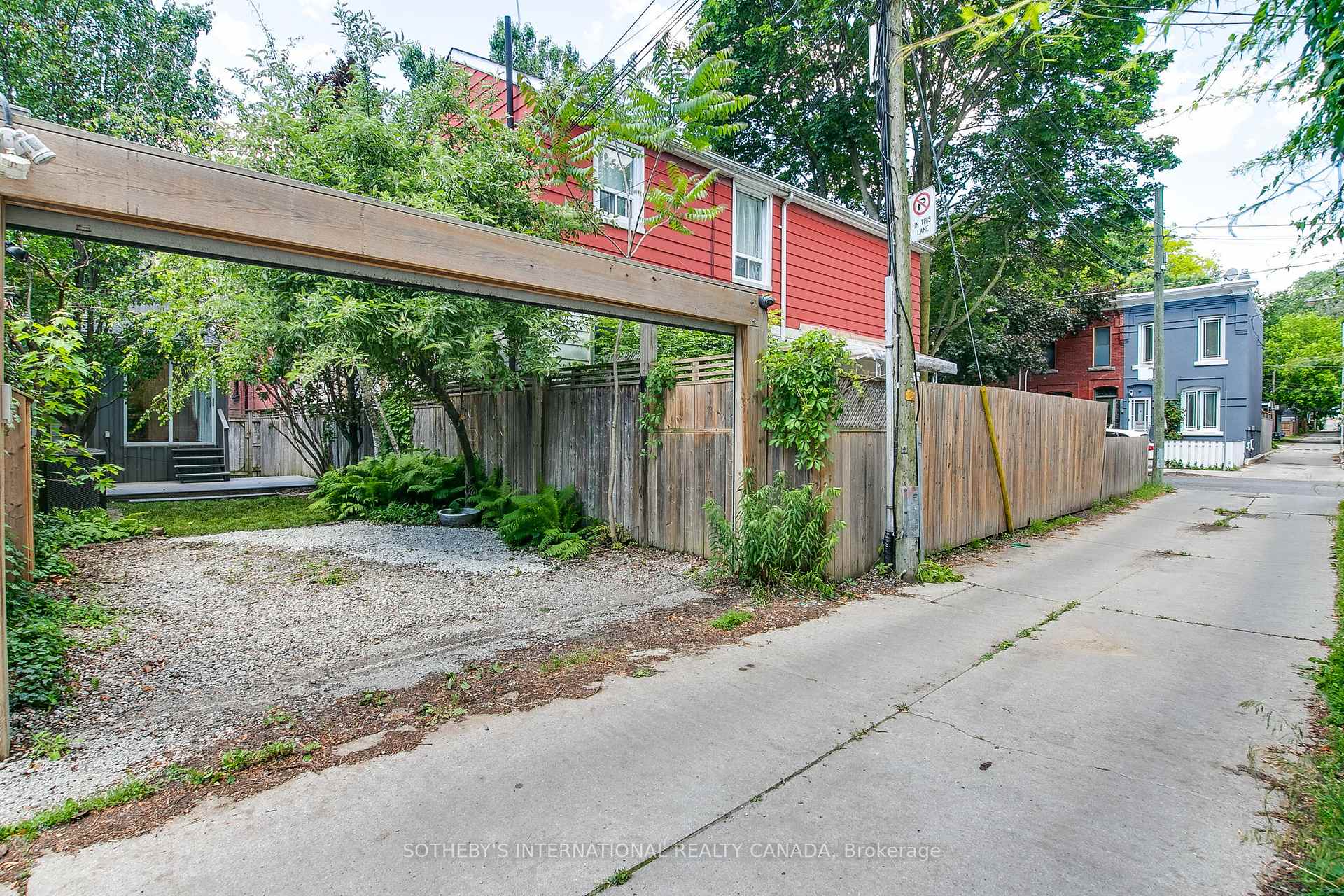 Property photo 37