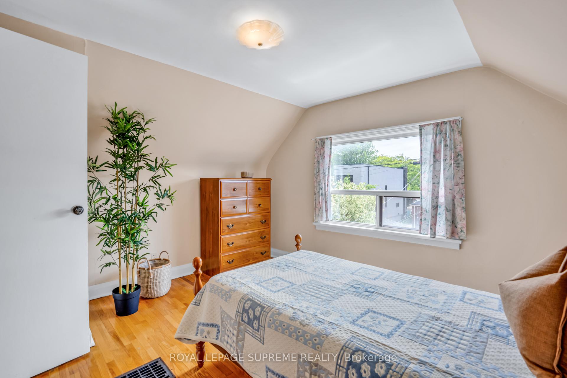 Property photo 28