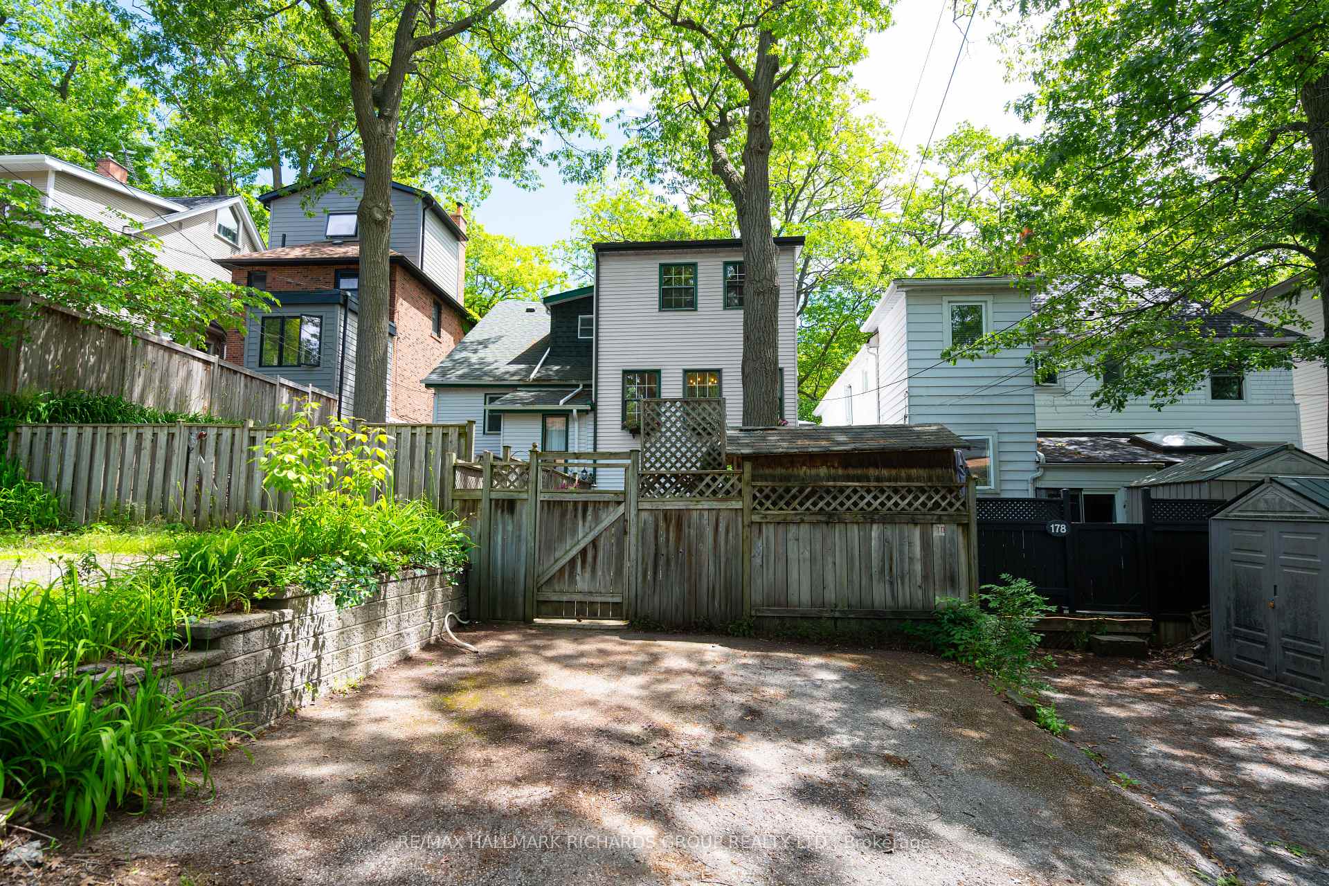 Property photo 24