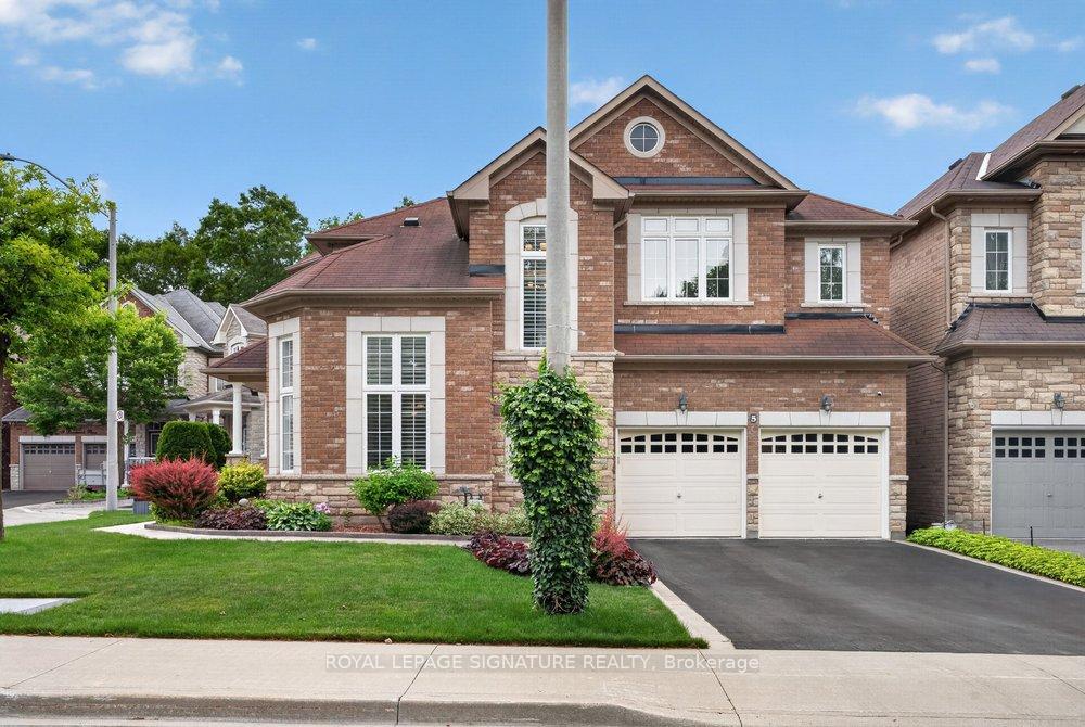 5 Broderick Place