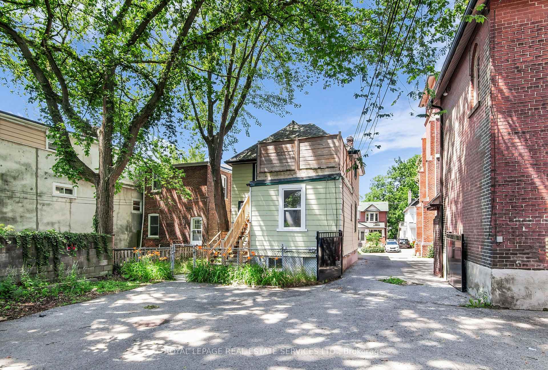 Property photo 32