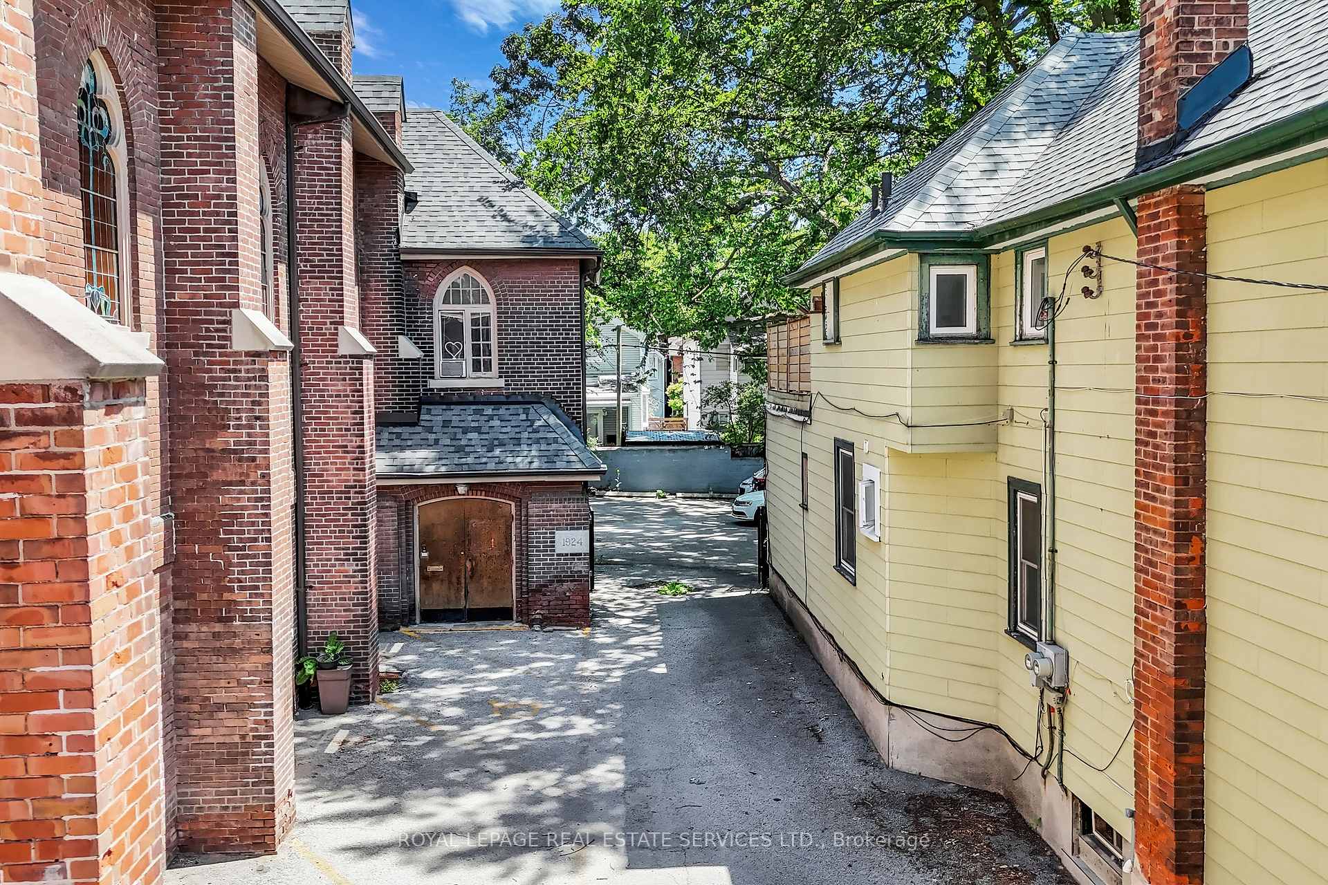 Property photo 37