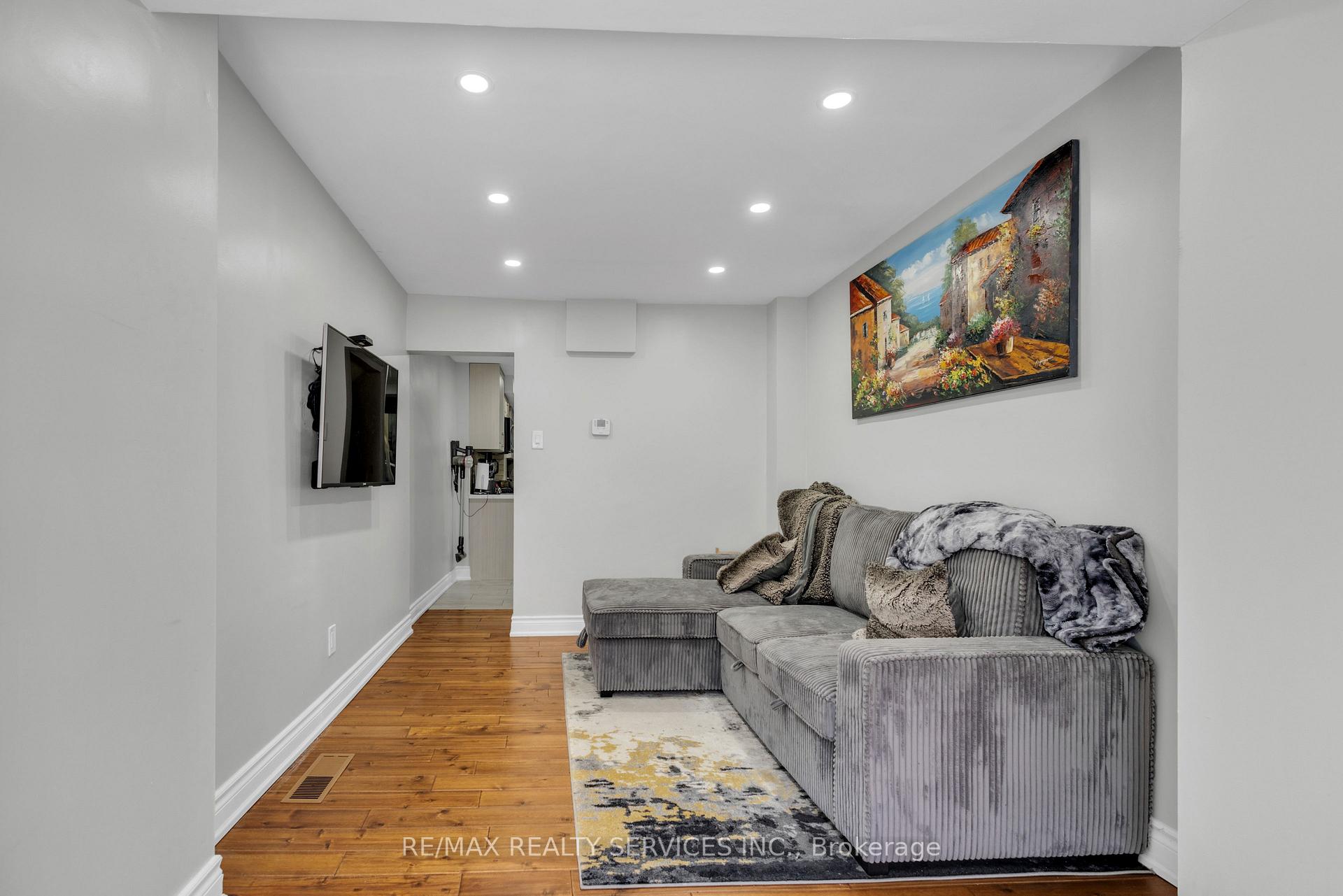 Property photo 25