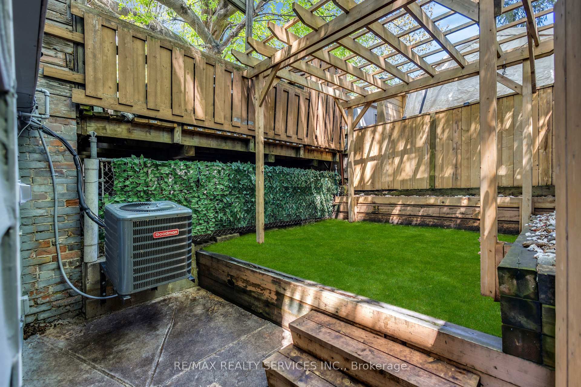 Property photo 37