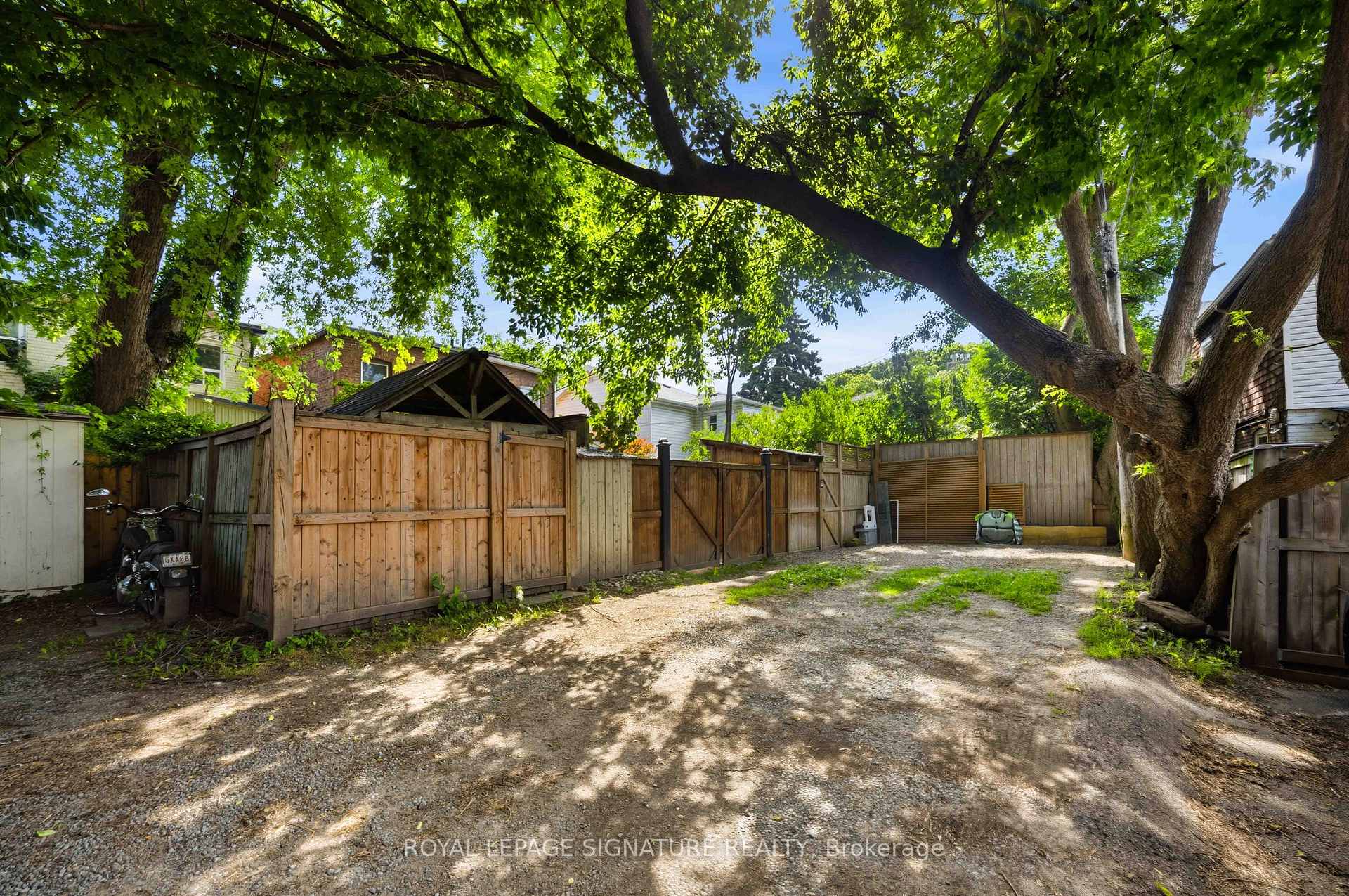 Property photo 24
