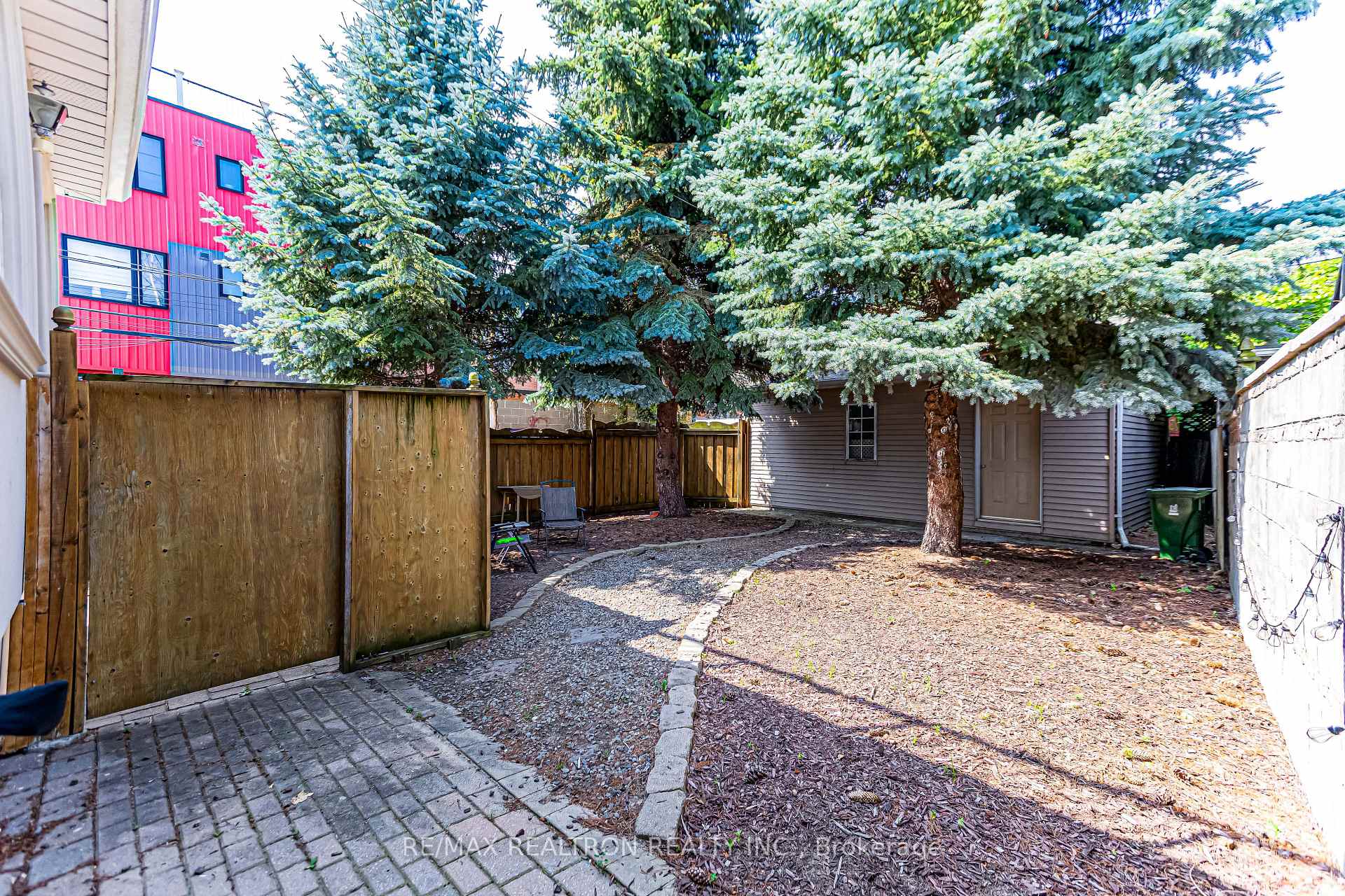 Property photo 44