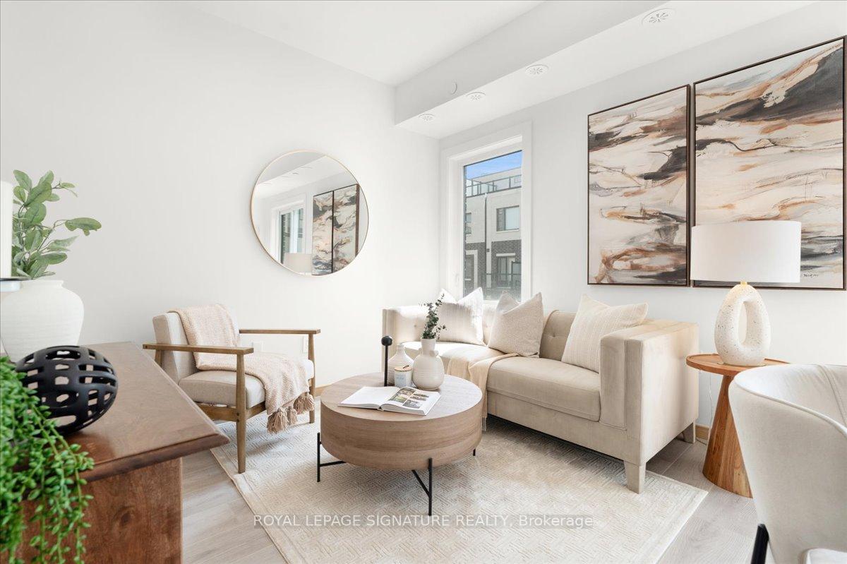 306 – 3427 Sheppard Avenue E