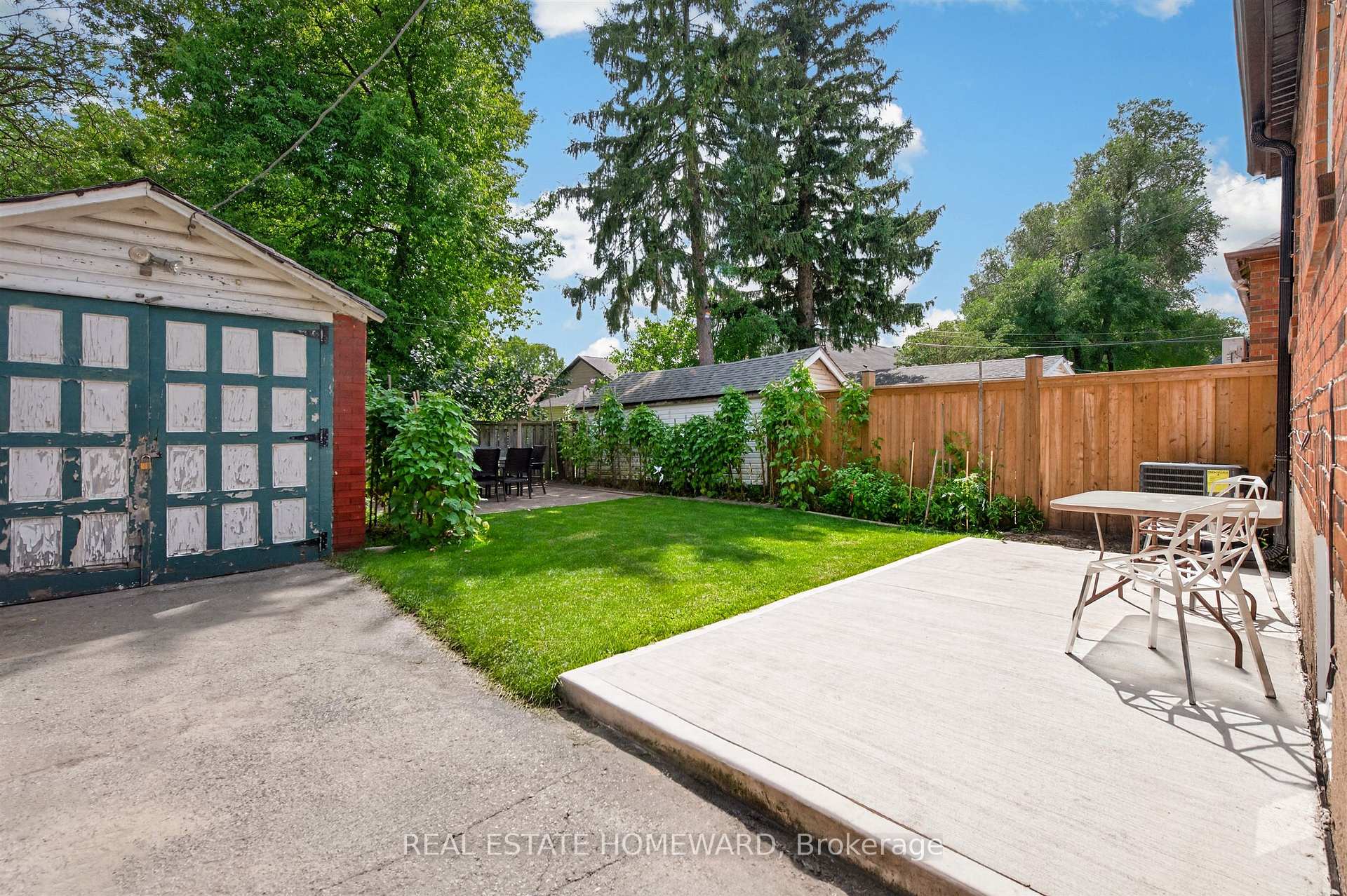 Property photo 24