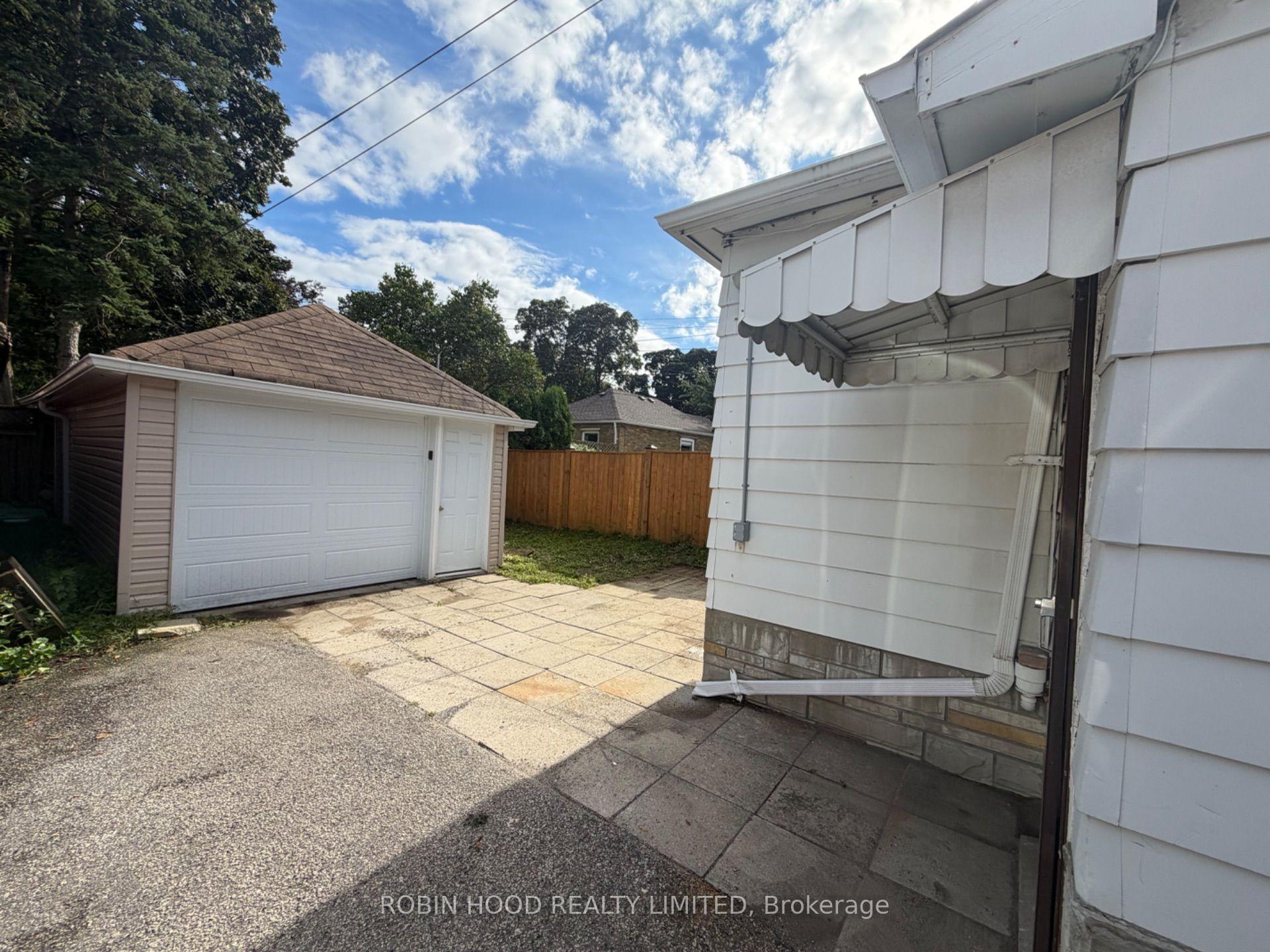 Property photo 32