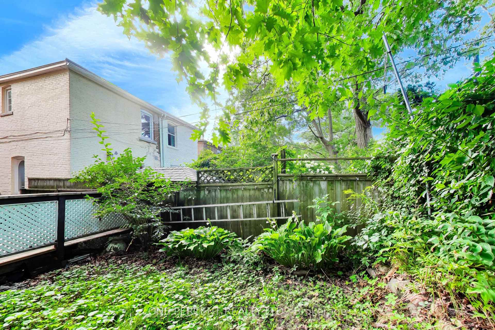Property photo 32