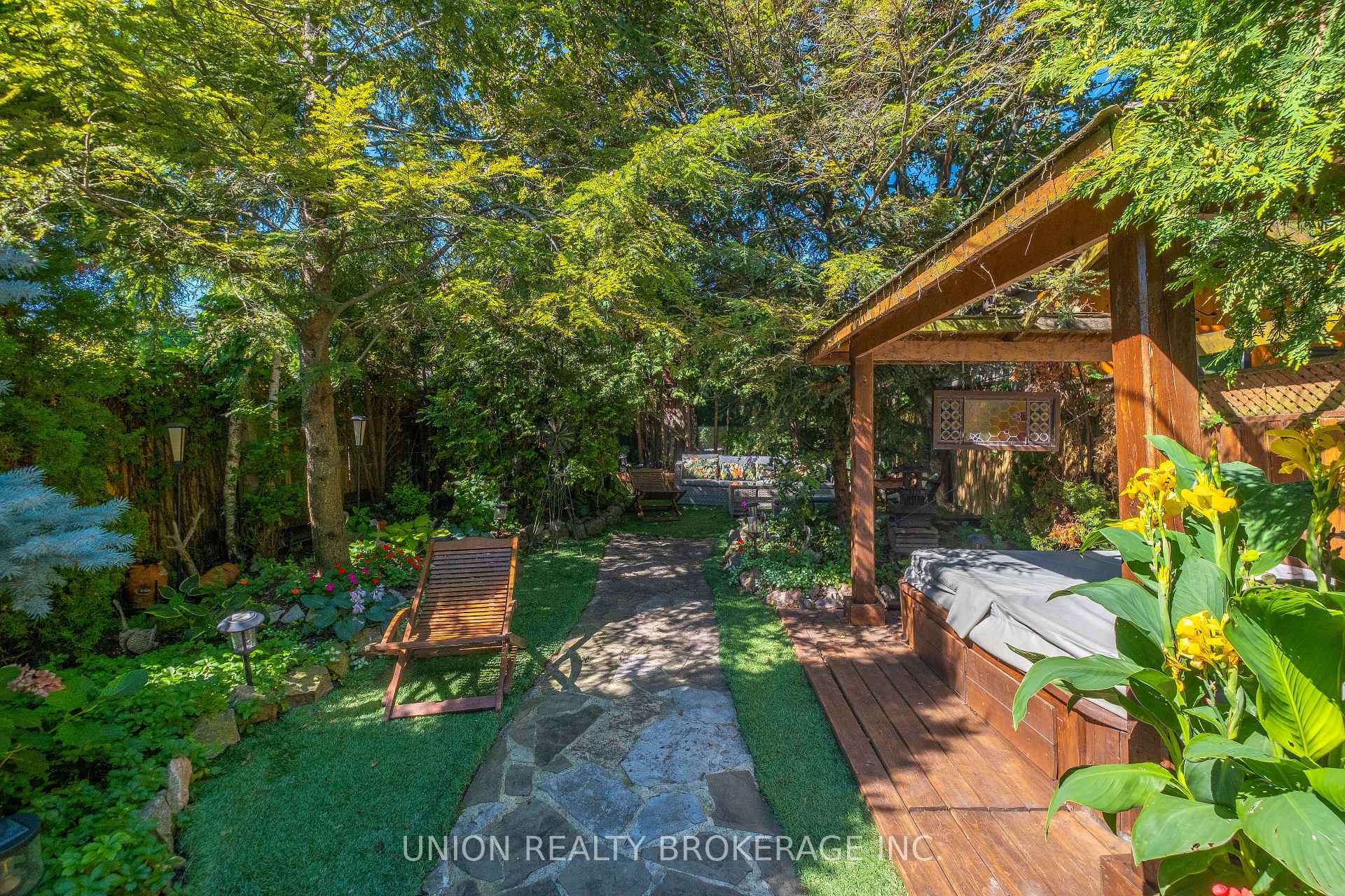 Property photo 33