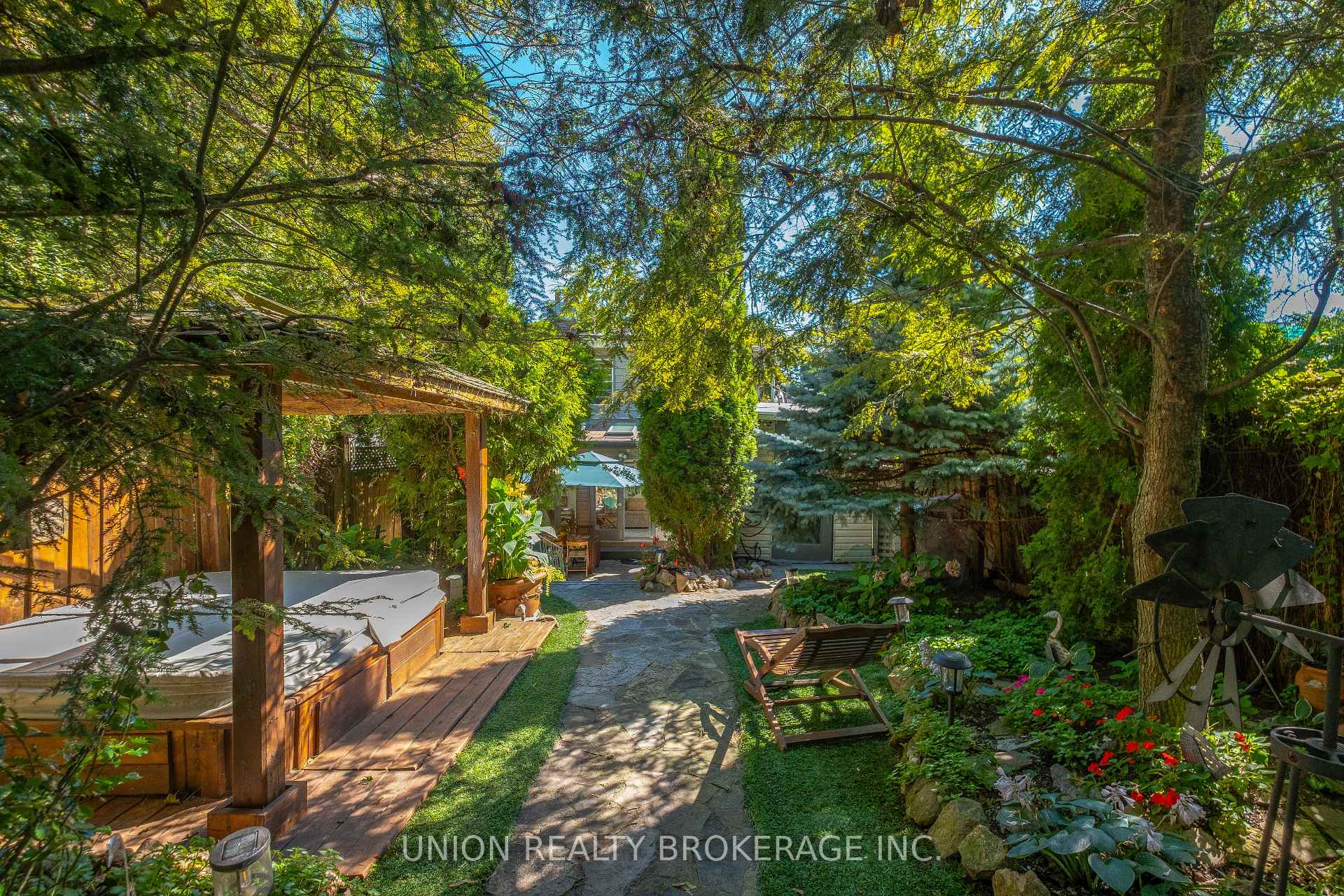 Property photo 35