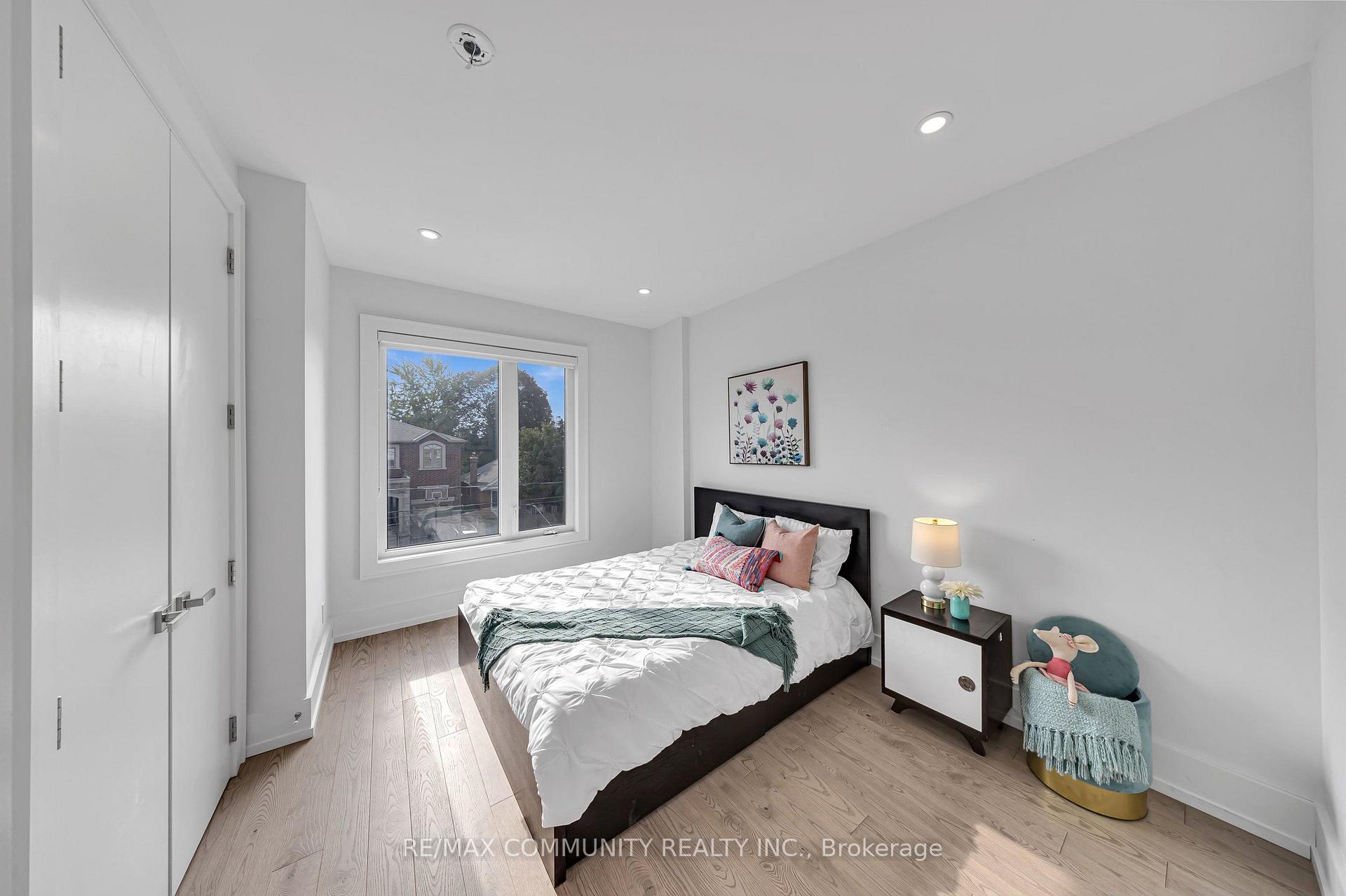 Property photo 32