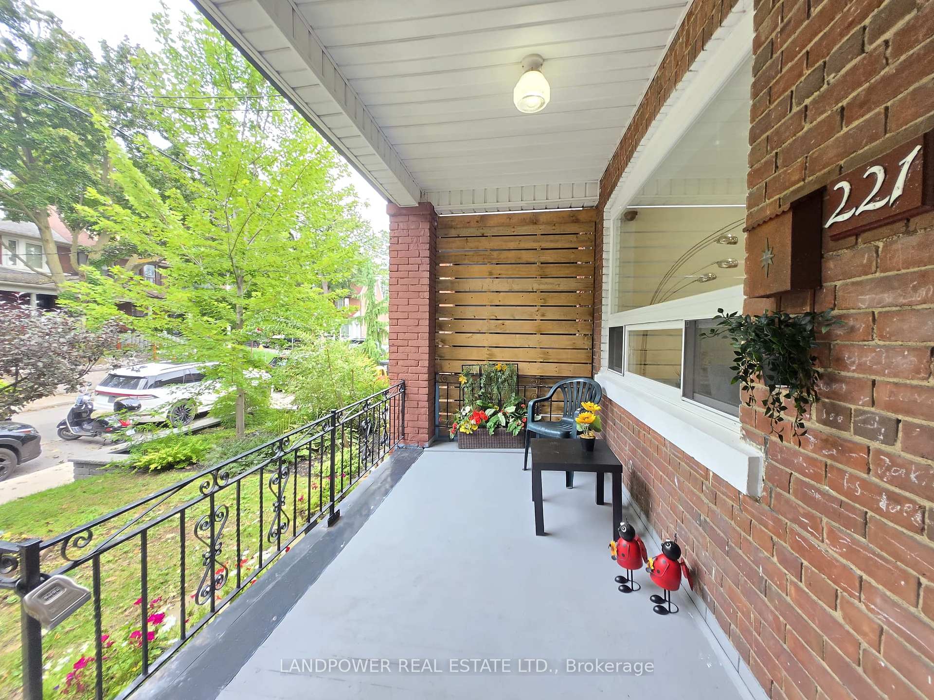 Property photo 40