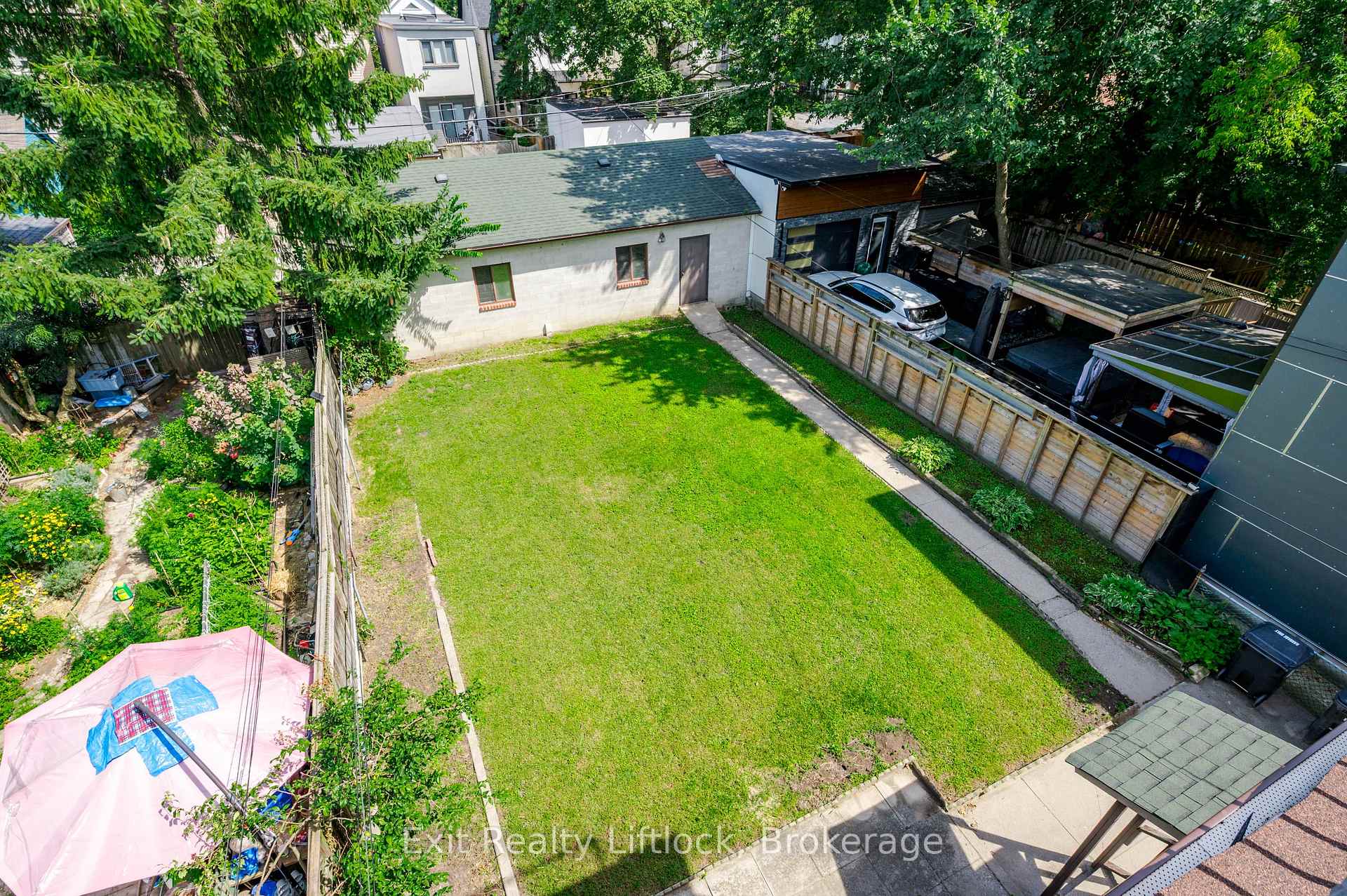 Property photo 33