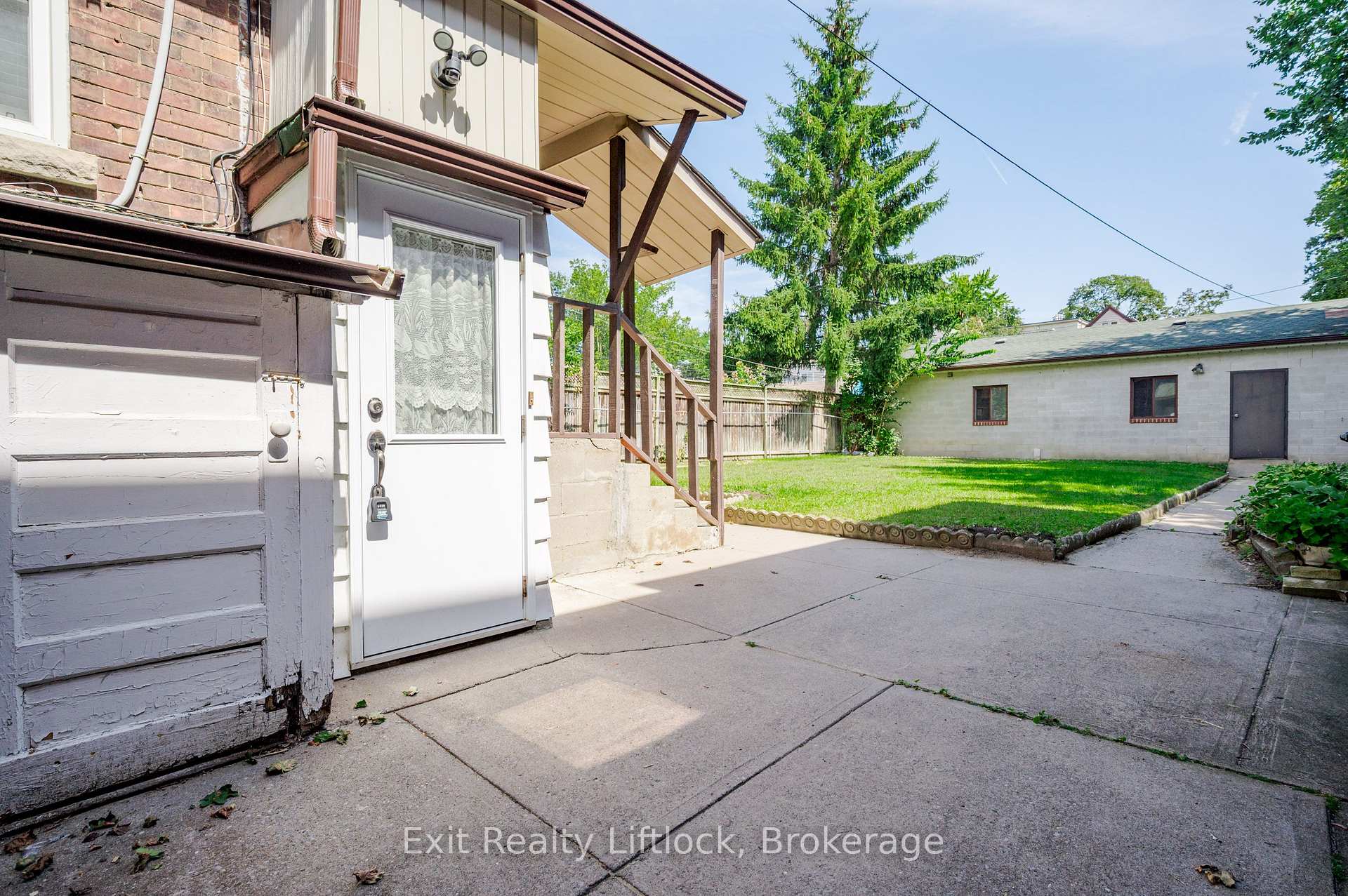 Property photo 44