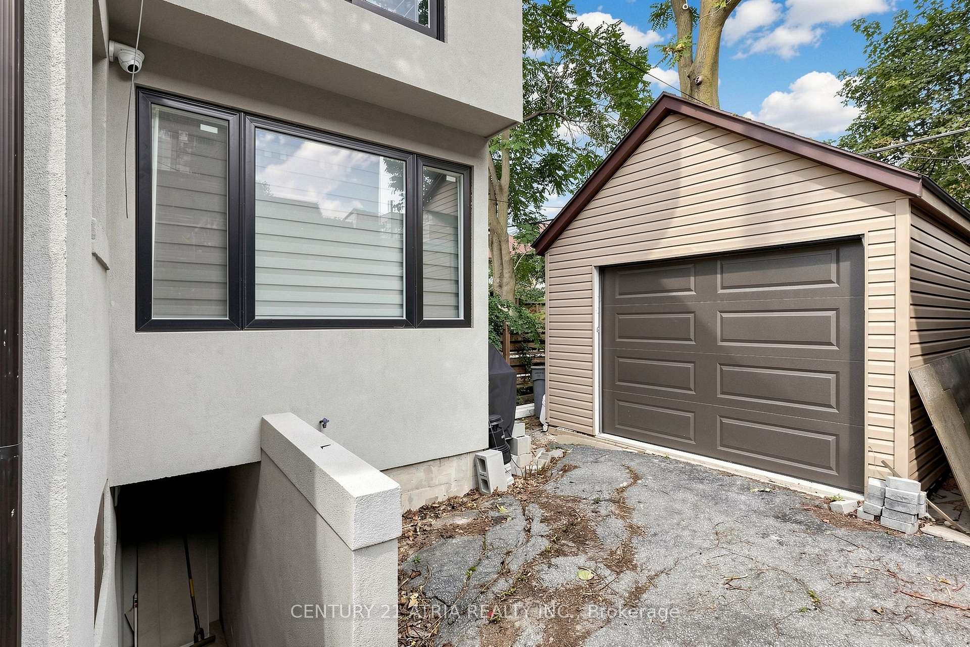 Property photo 43