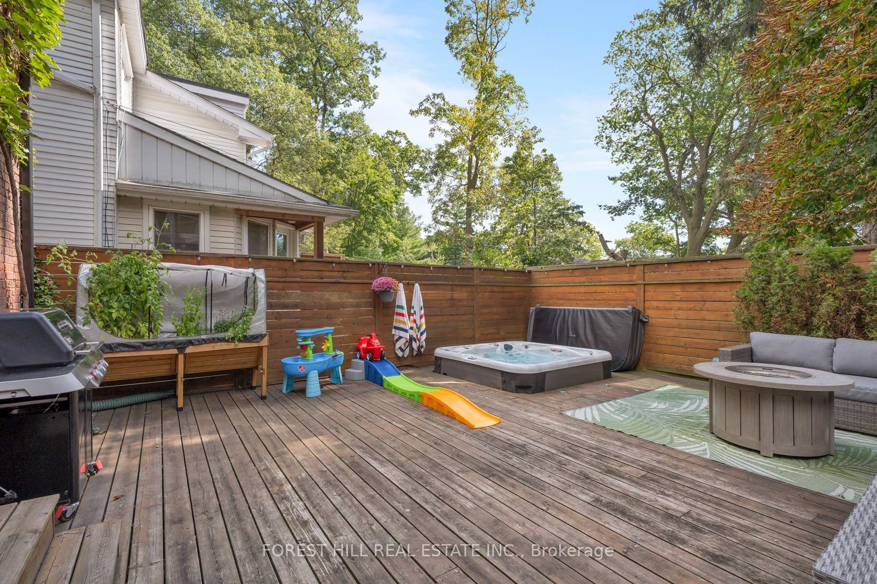 Property photo 44